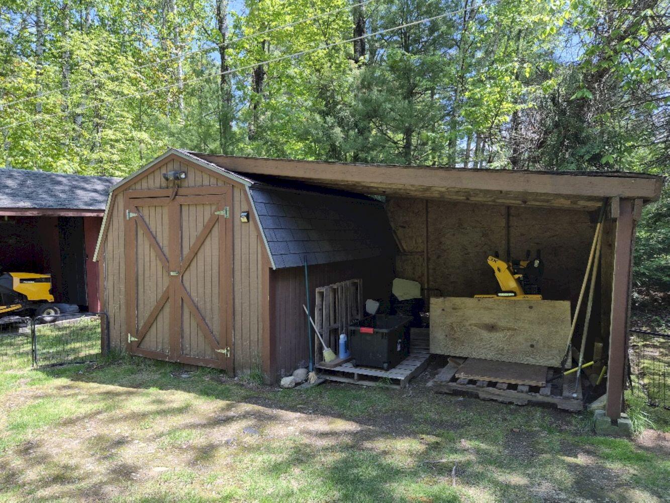 main property photo 39