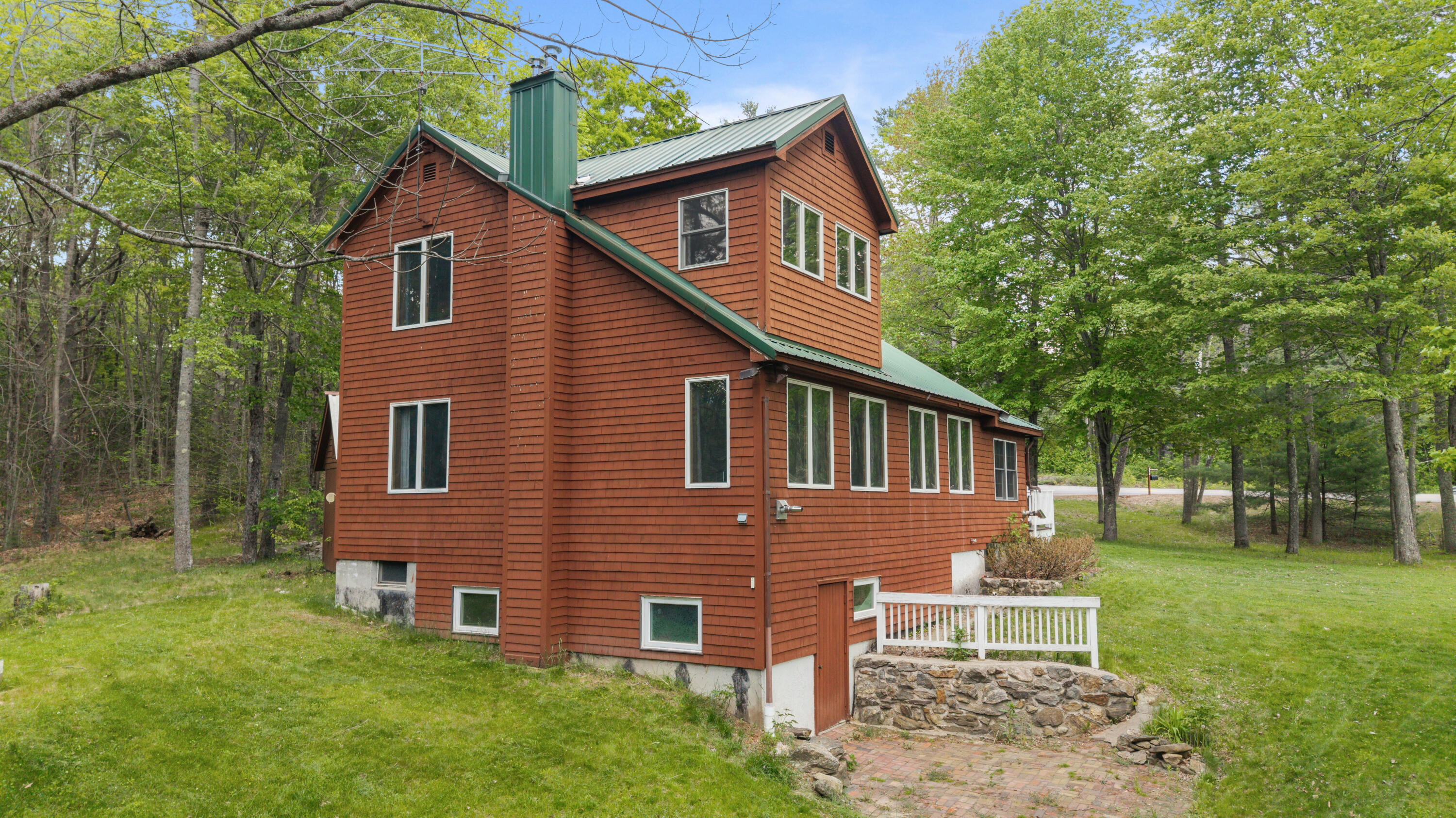 main property photo 45