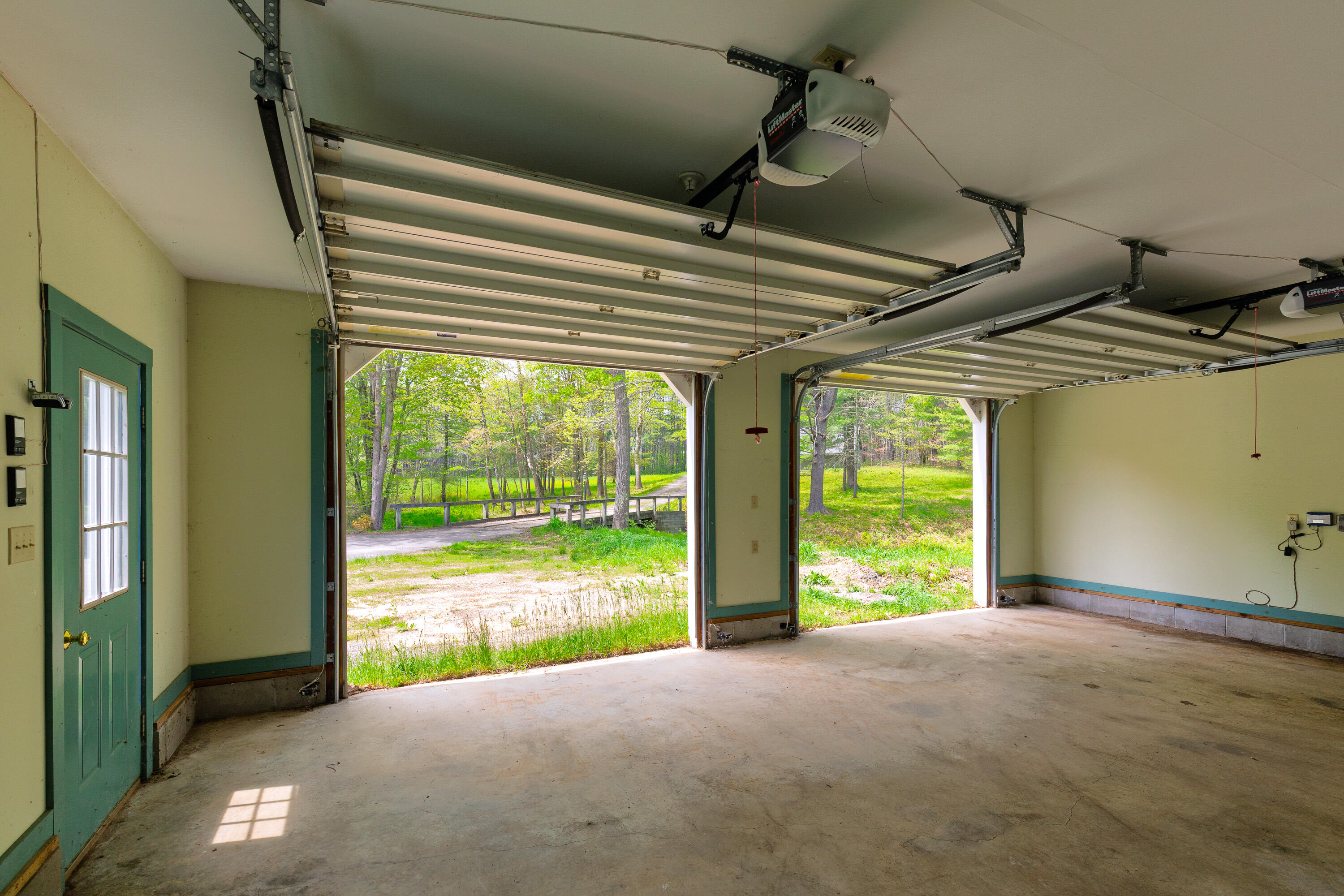 main property photo 42