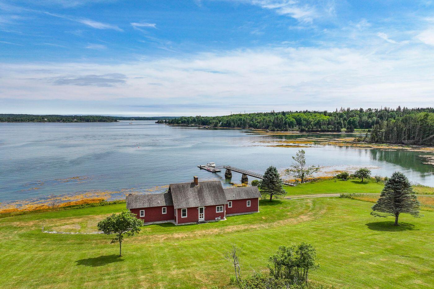 main property photo 43