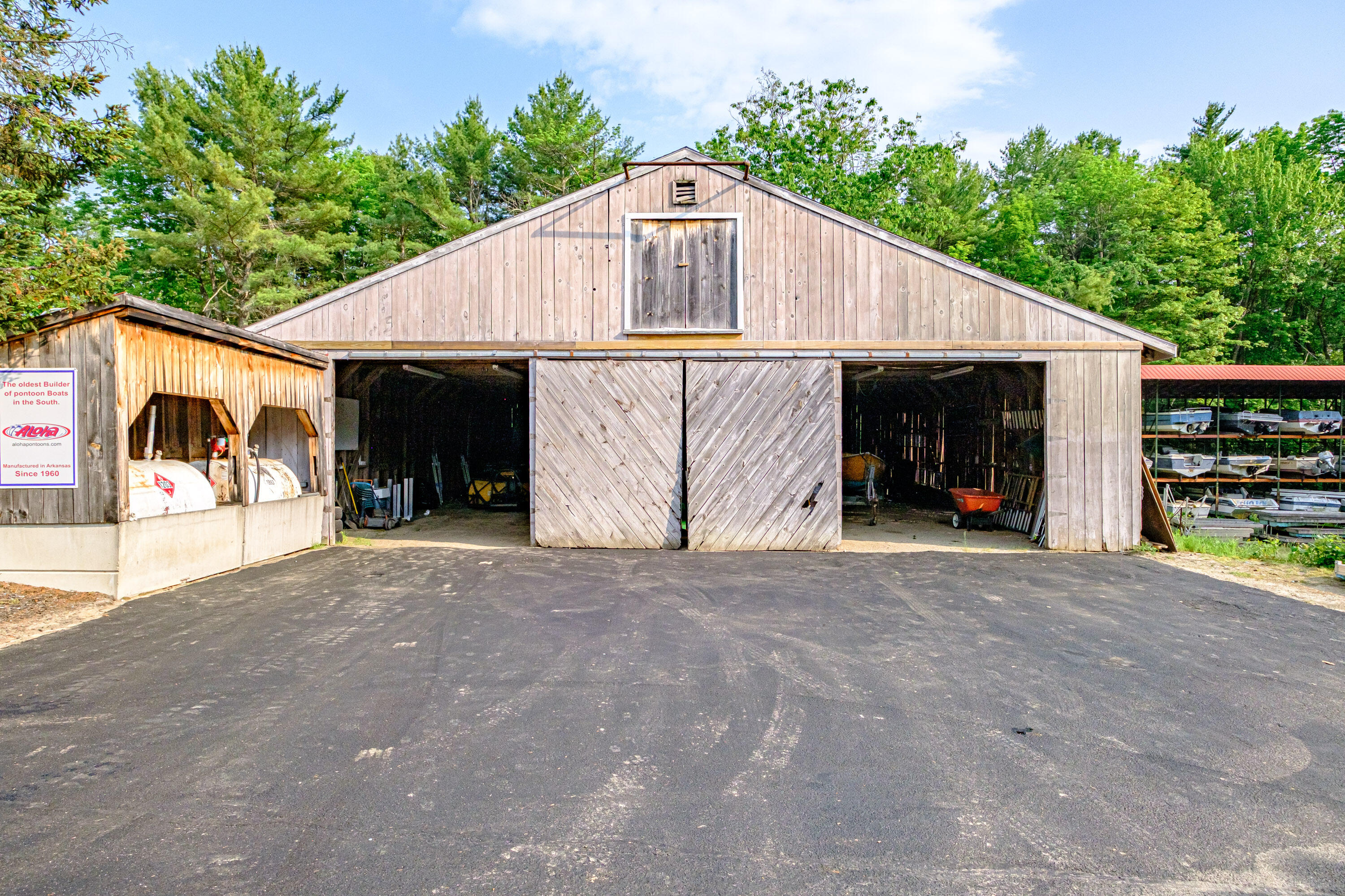 main property photo 20