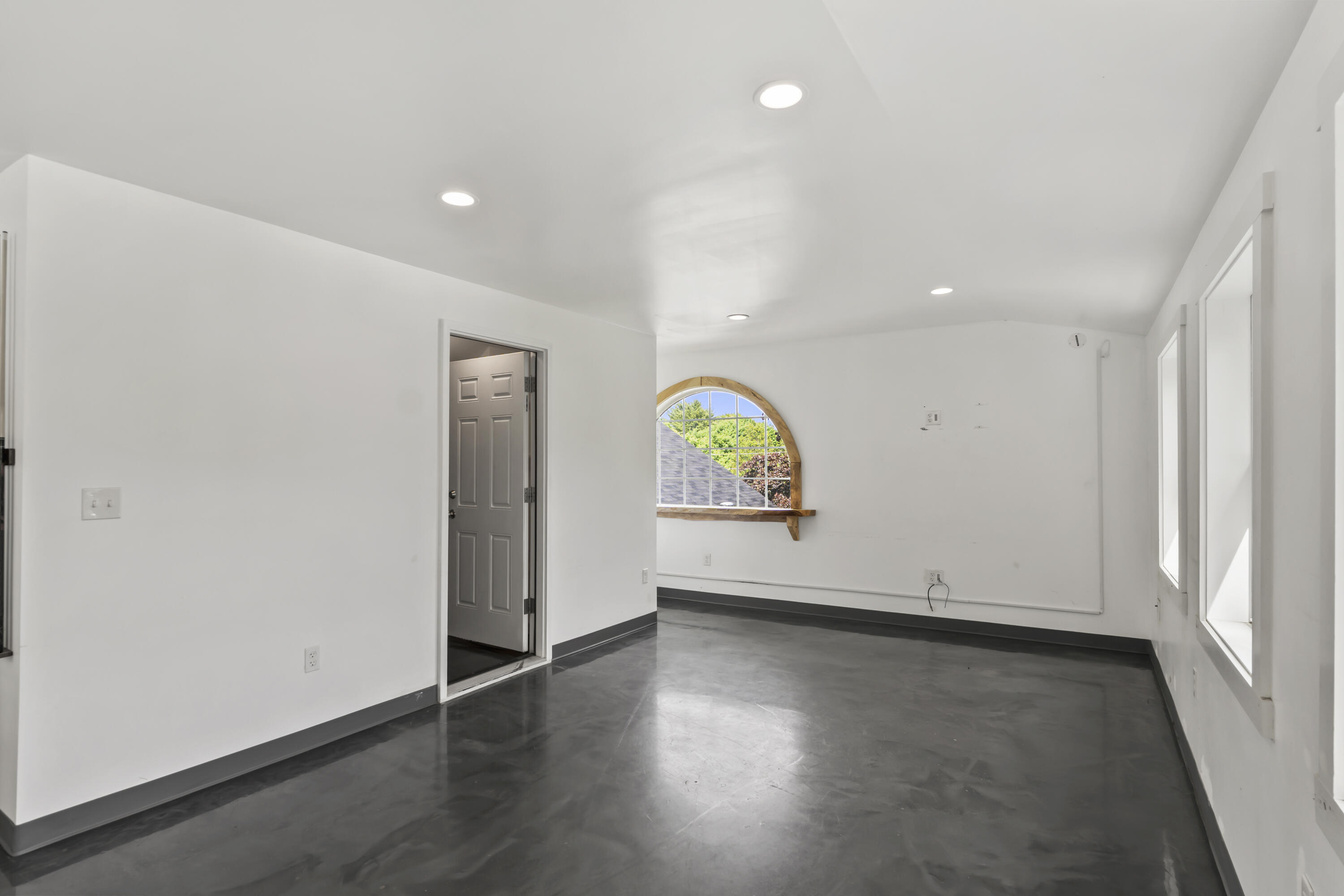 main property photo 58