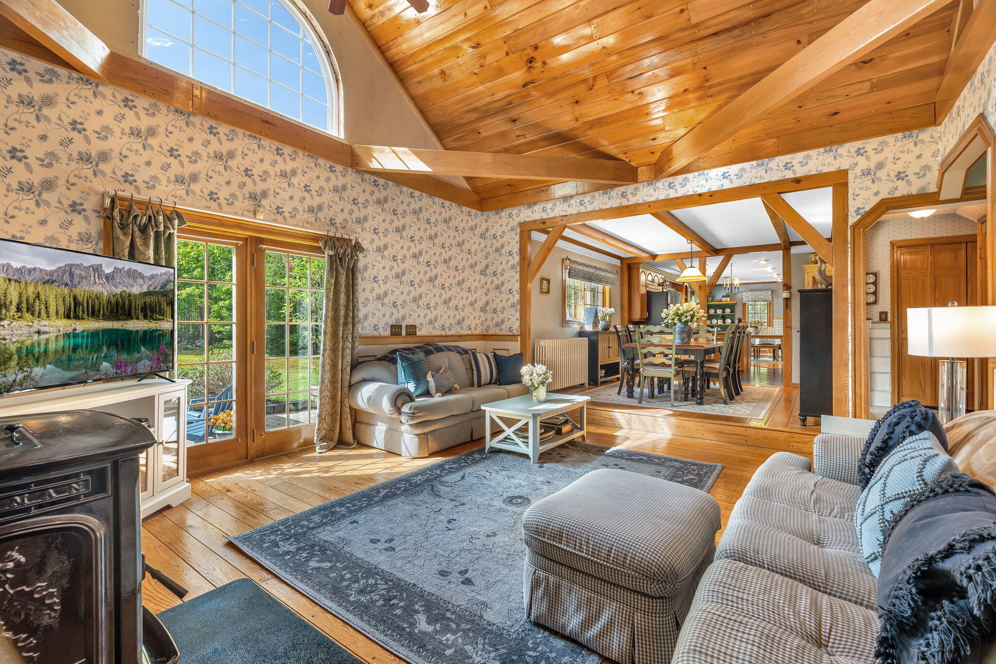 main property photo 23
