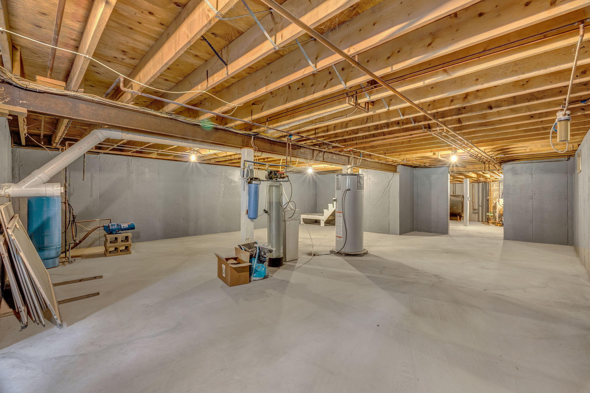 main property photo 70