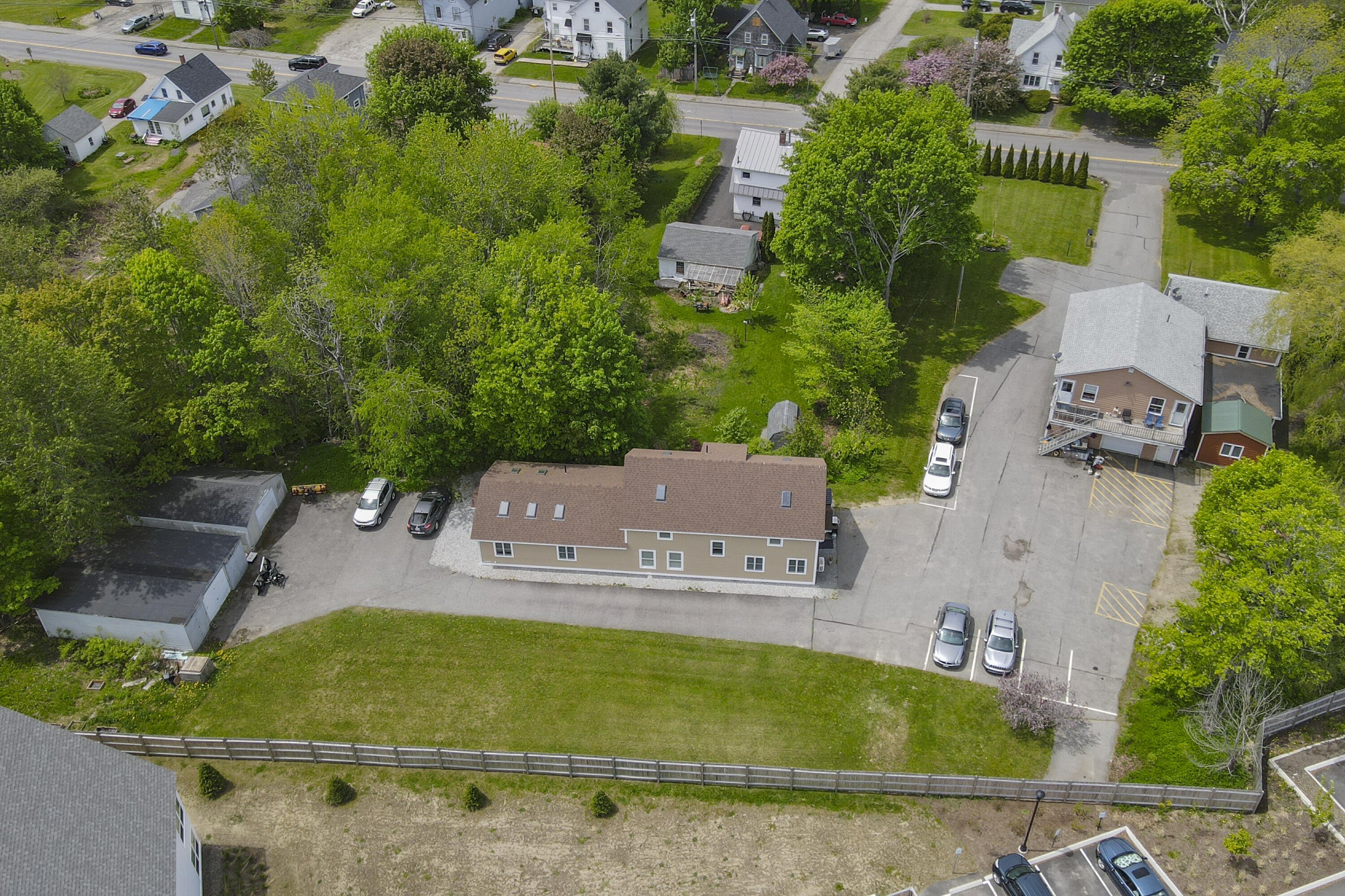 main property photo 4