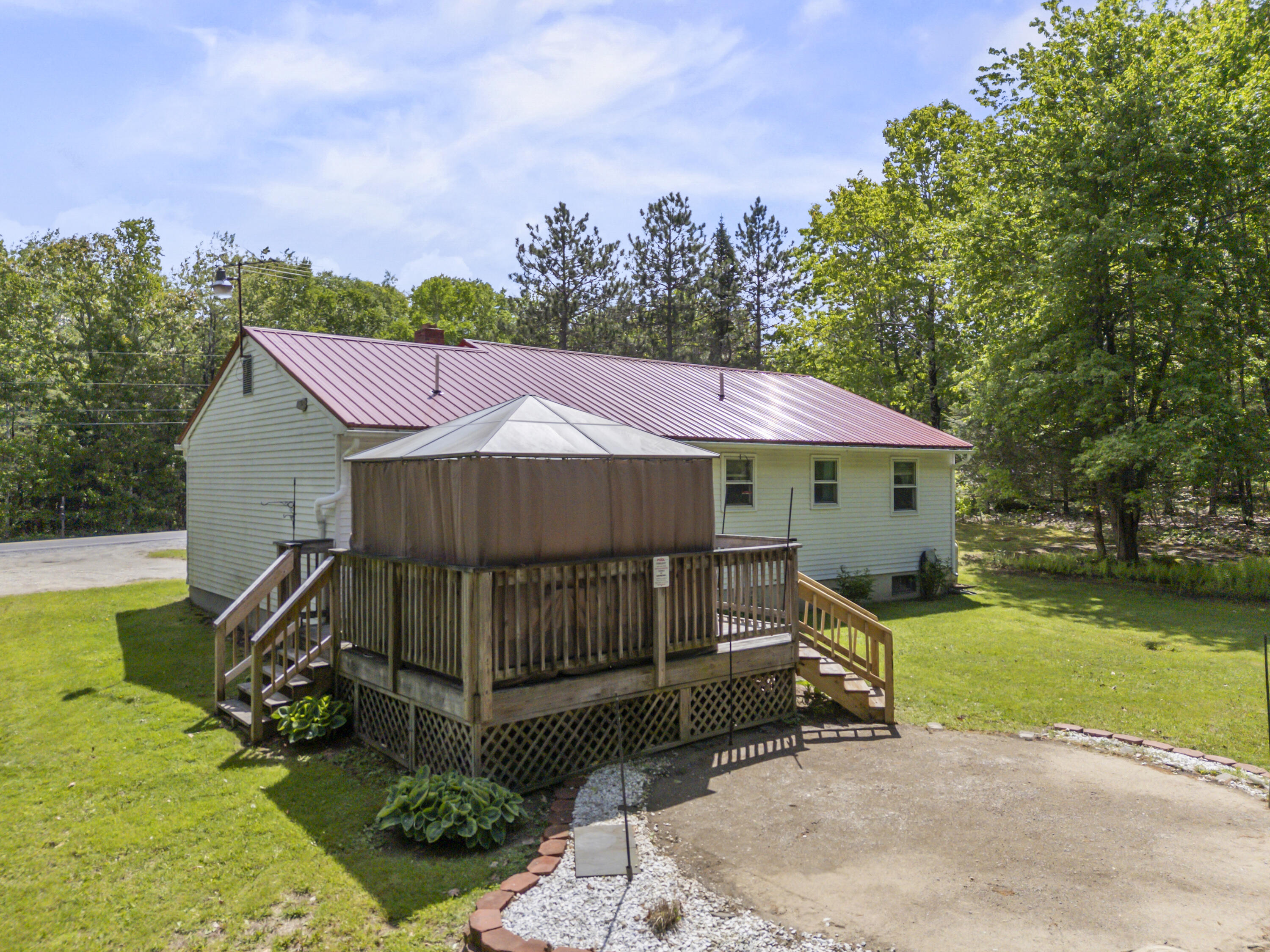 main property photo 16