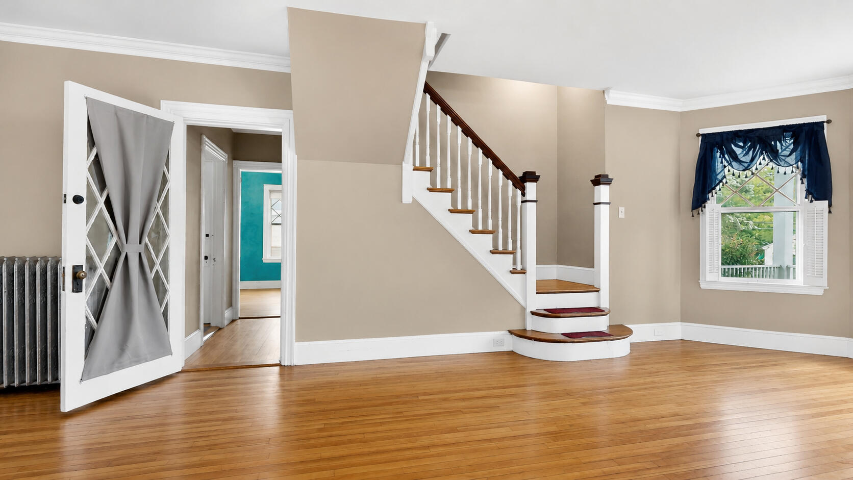 main property photo 9