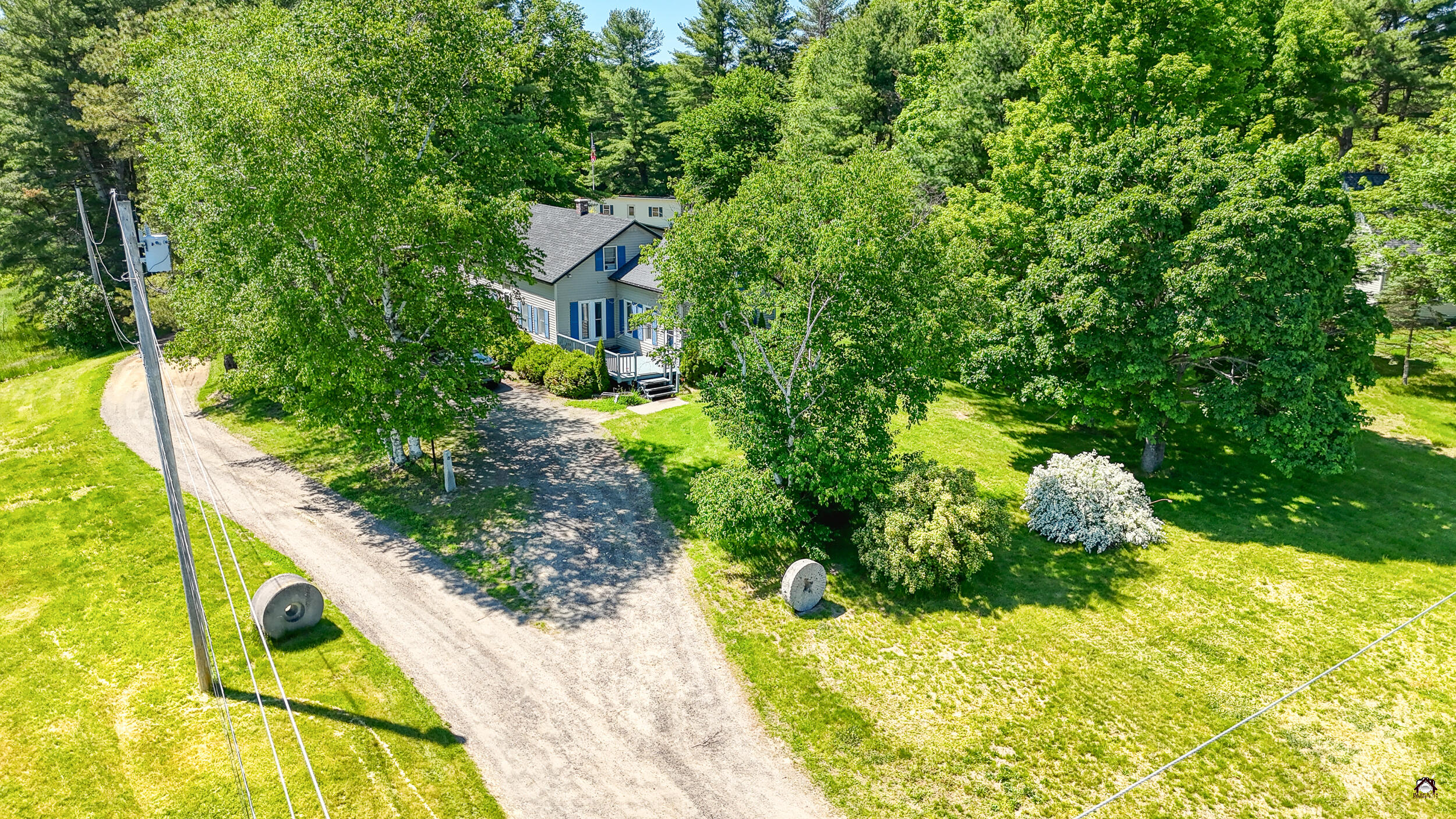 main property photo 3