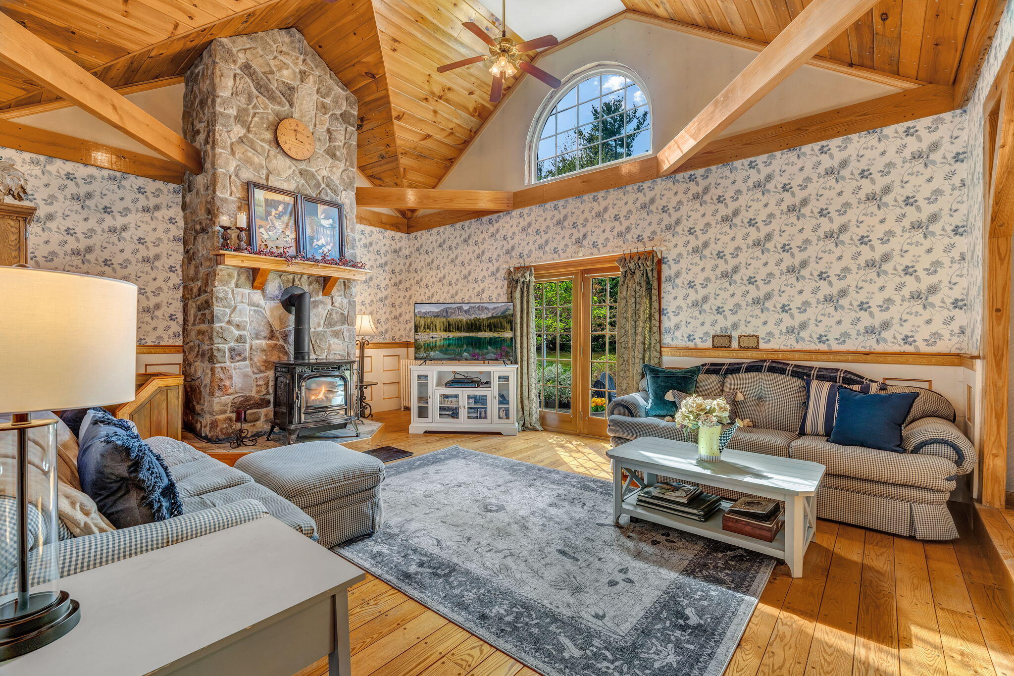 main property photo 19