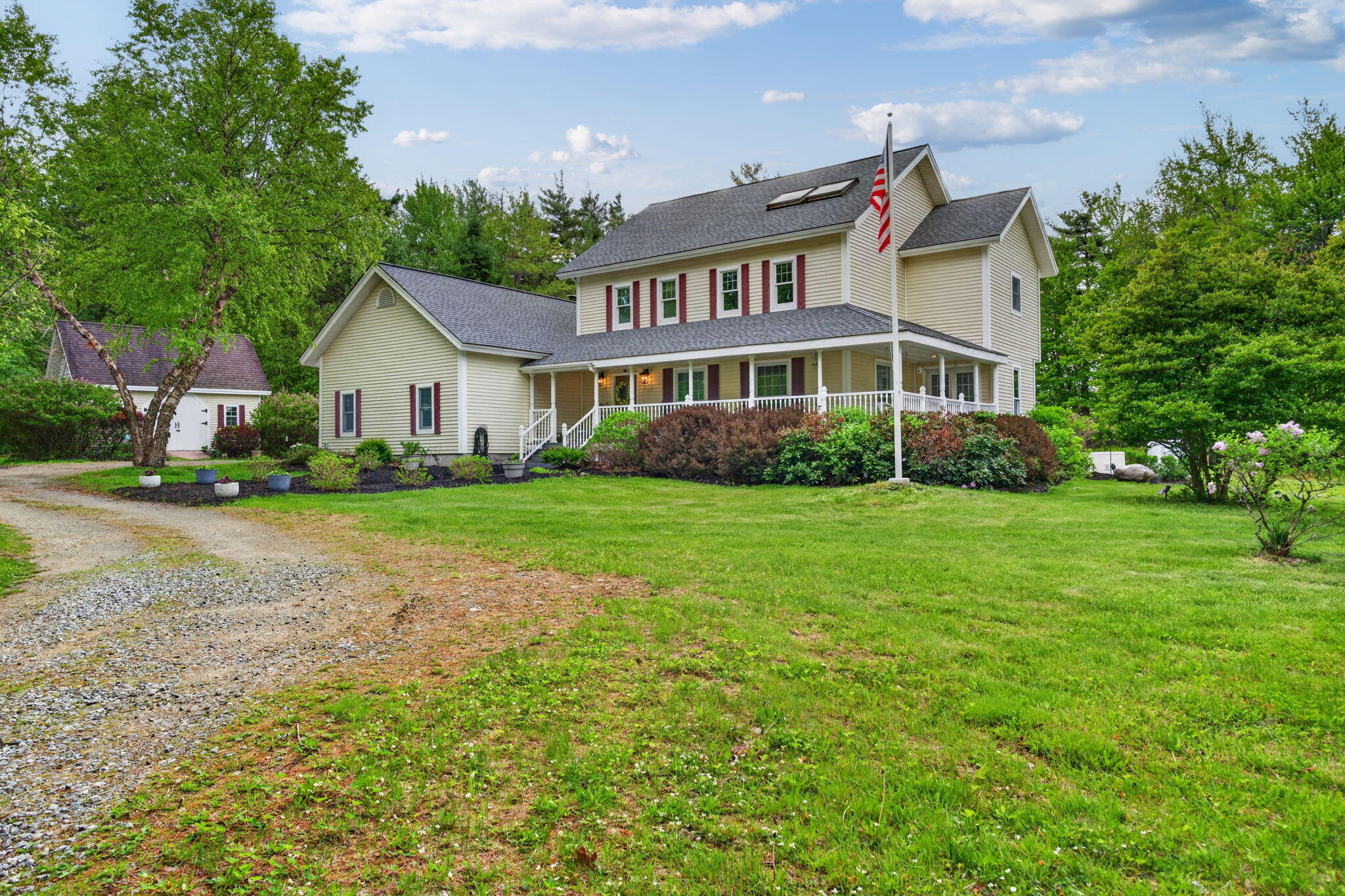 main property photo 10