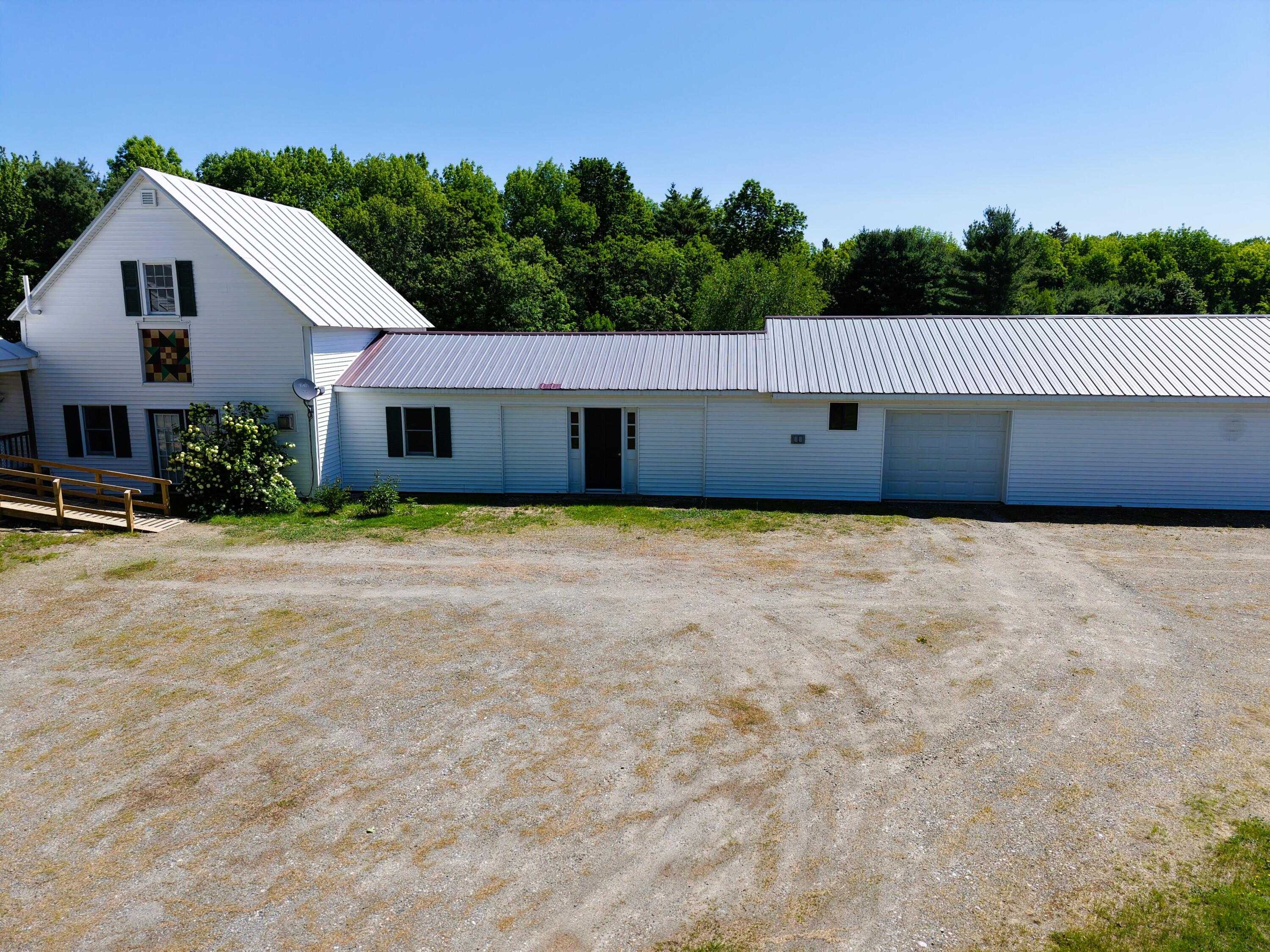 main property photo 78