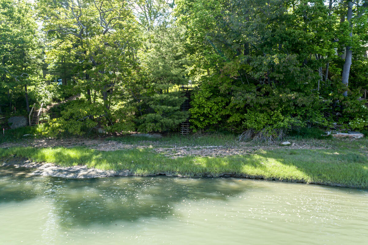 main property photo 75