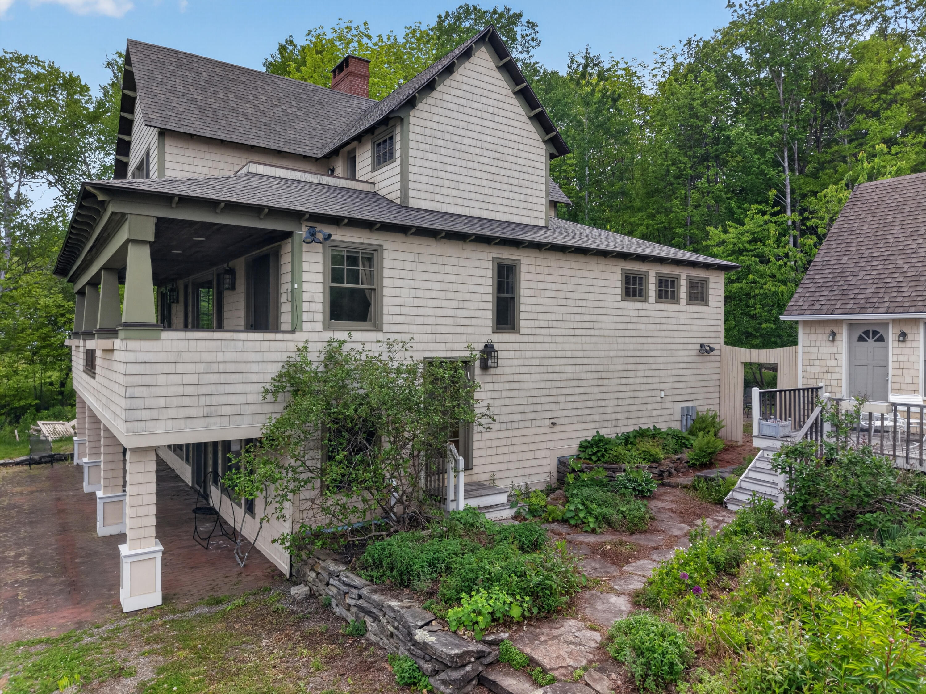 main property photo 84