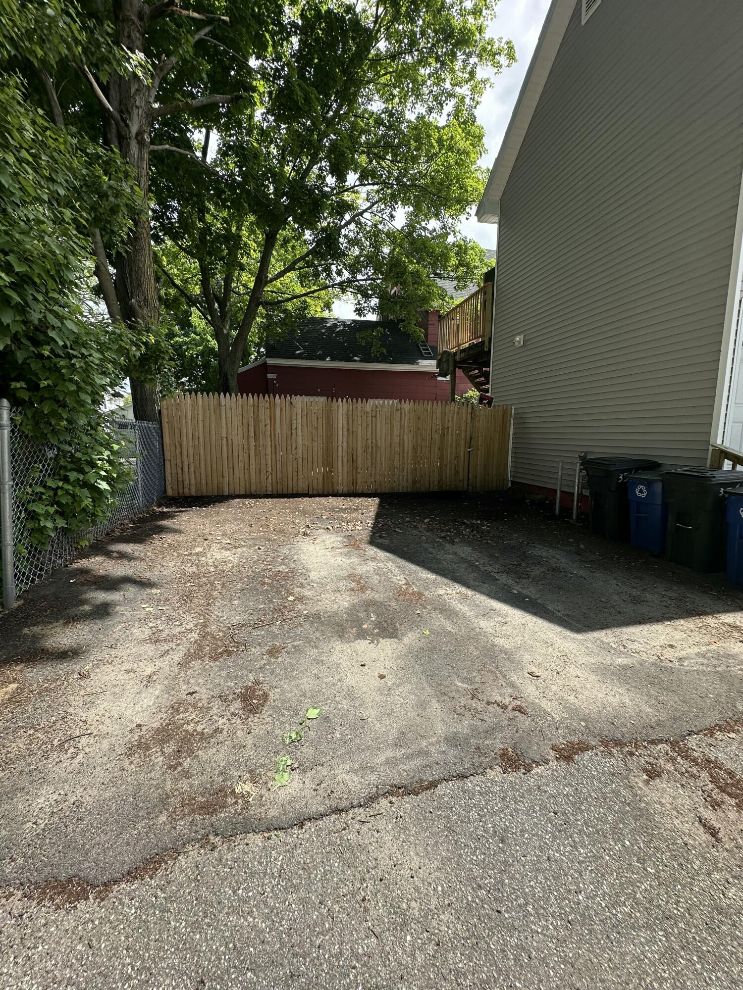 main property photo 50
