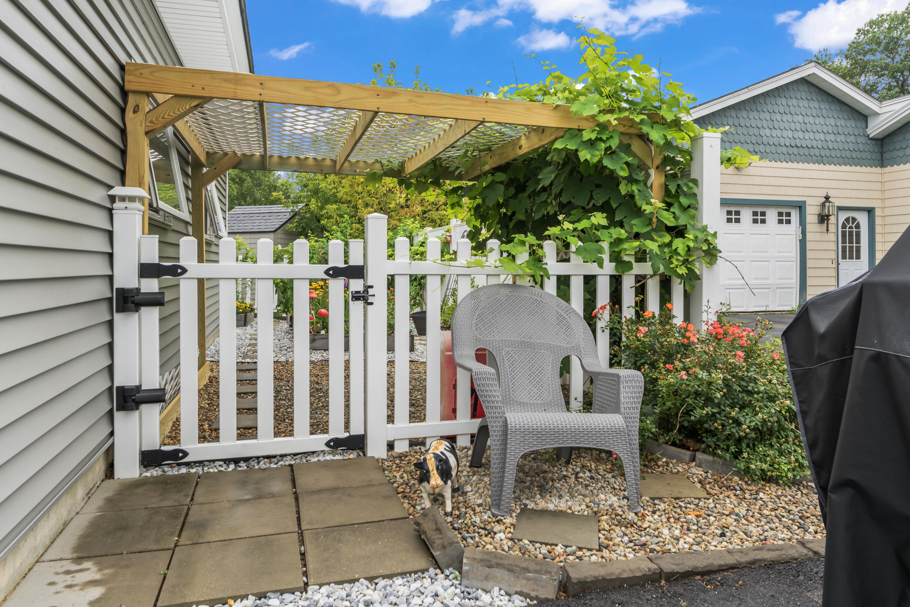 main property photo 57