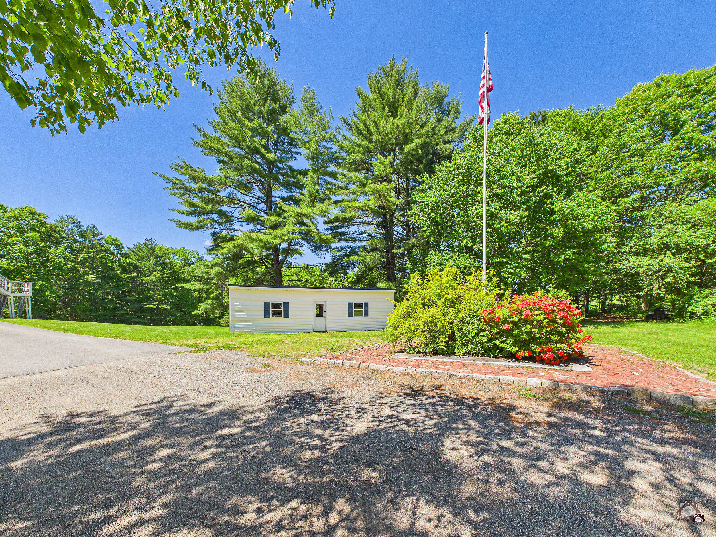 main property photo 42