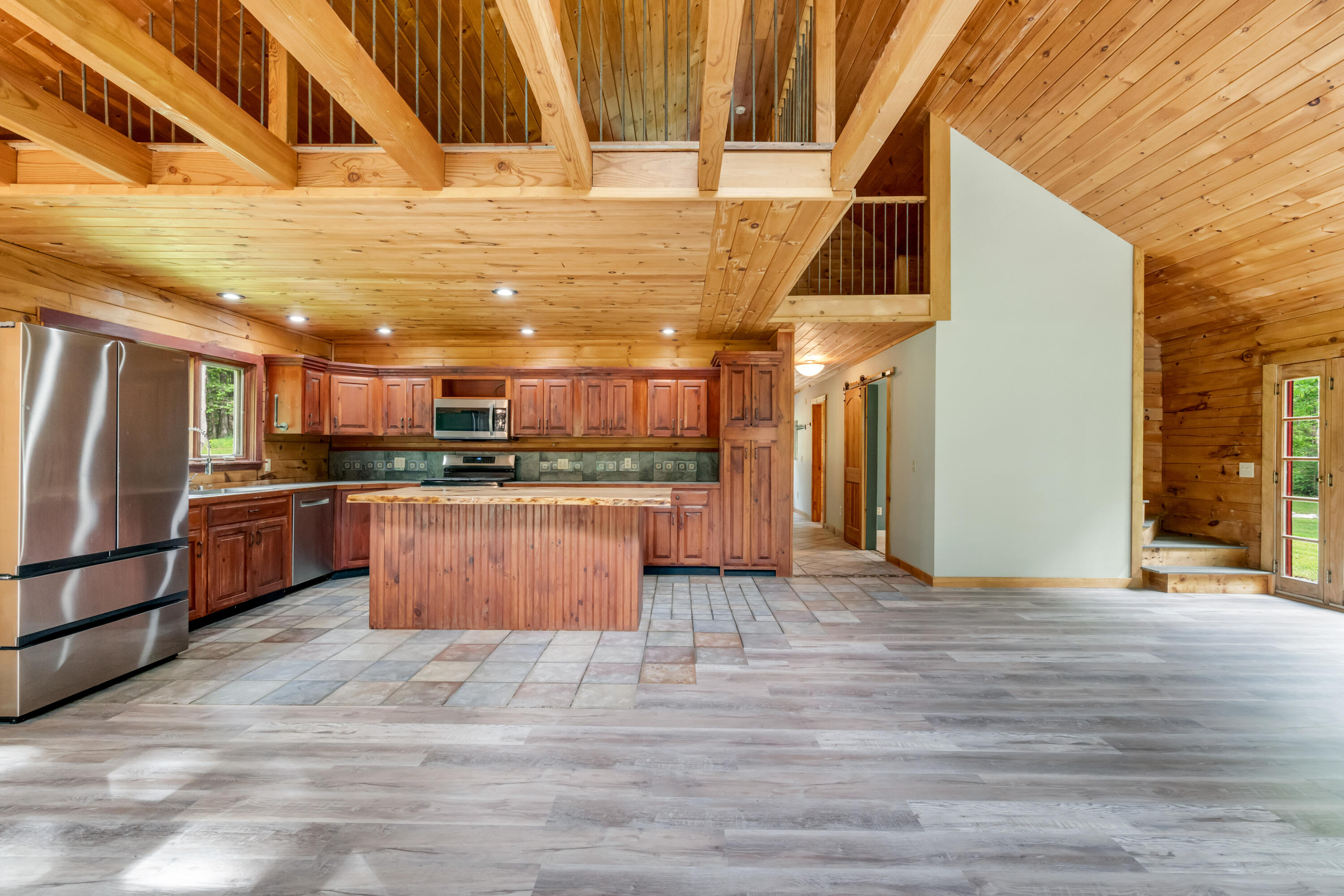main property photo 17