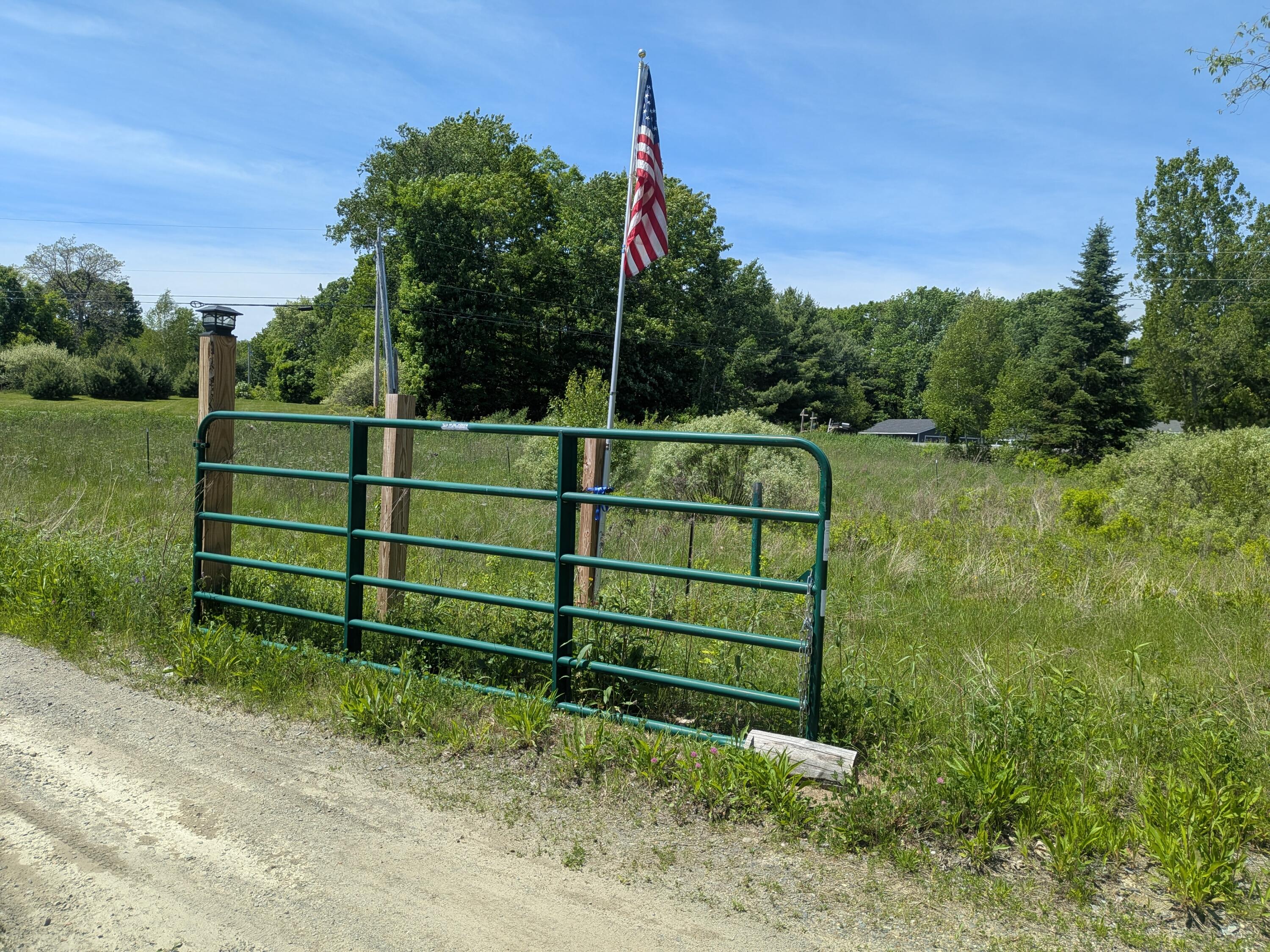 main property photo 32
