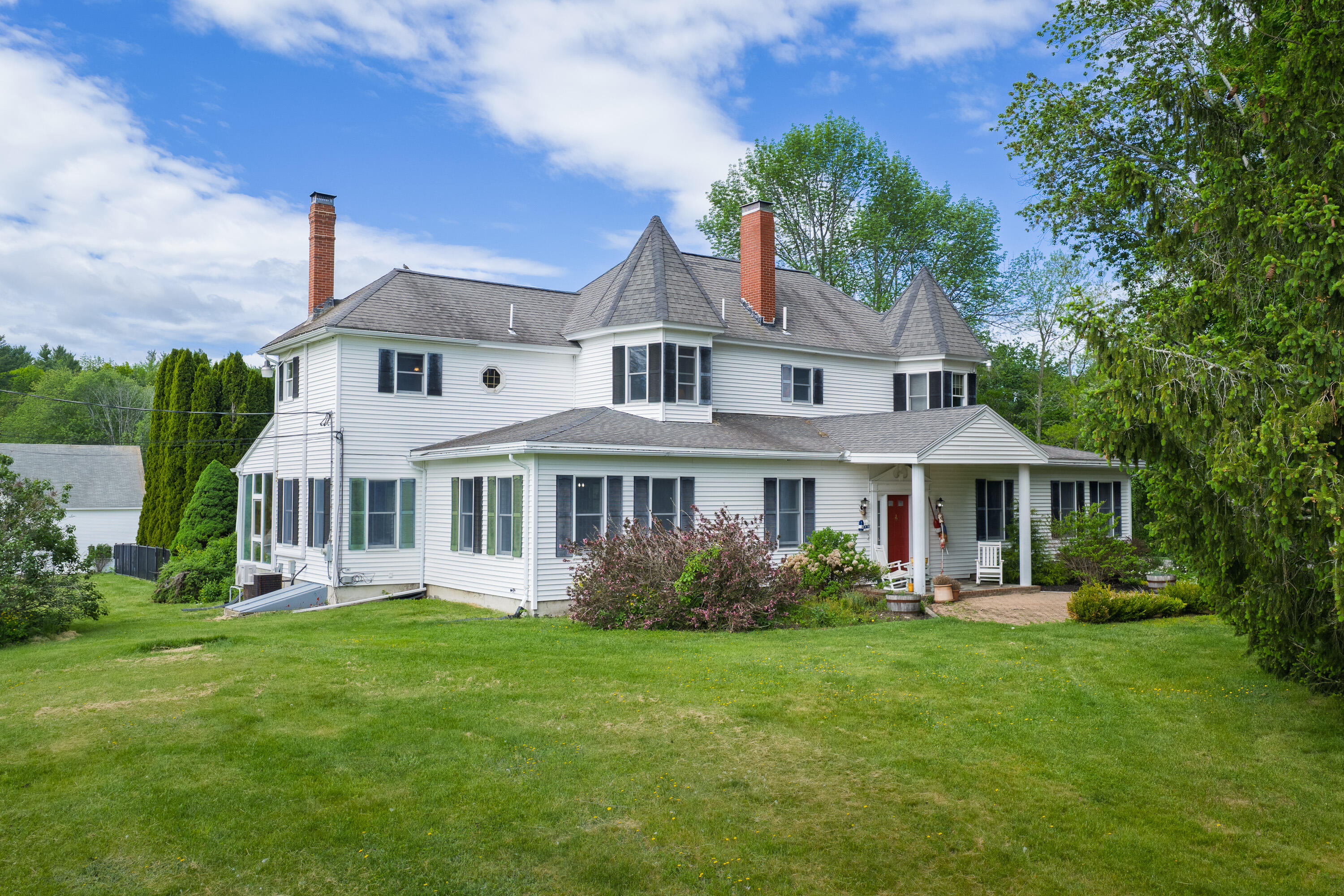 main property photo 2