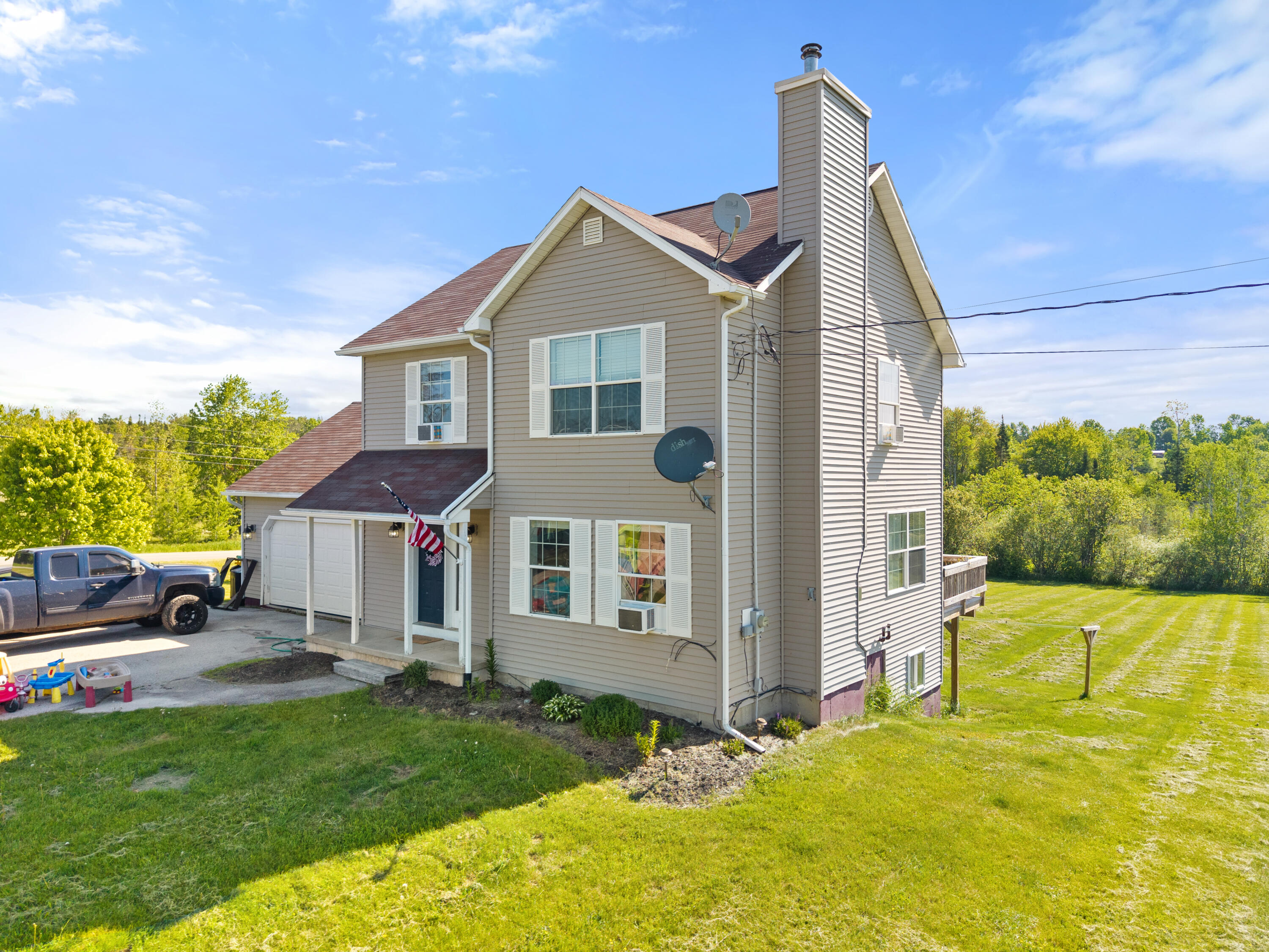 main property photo 33
