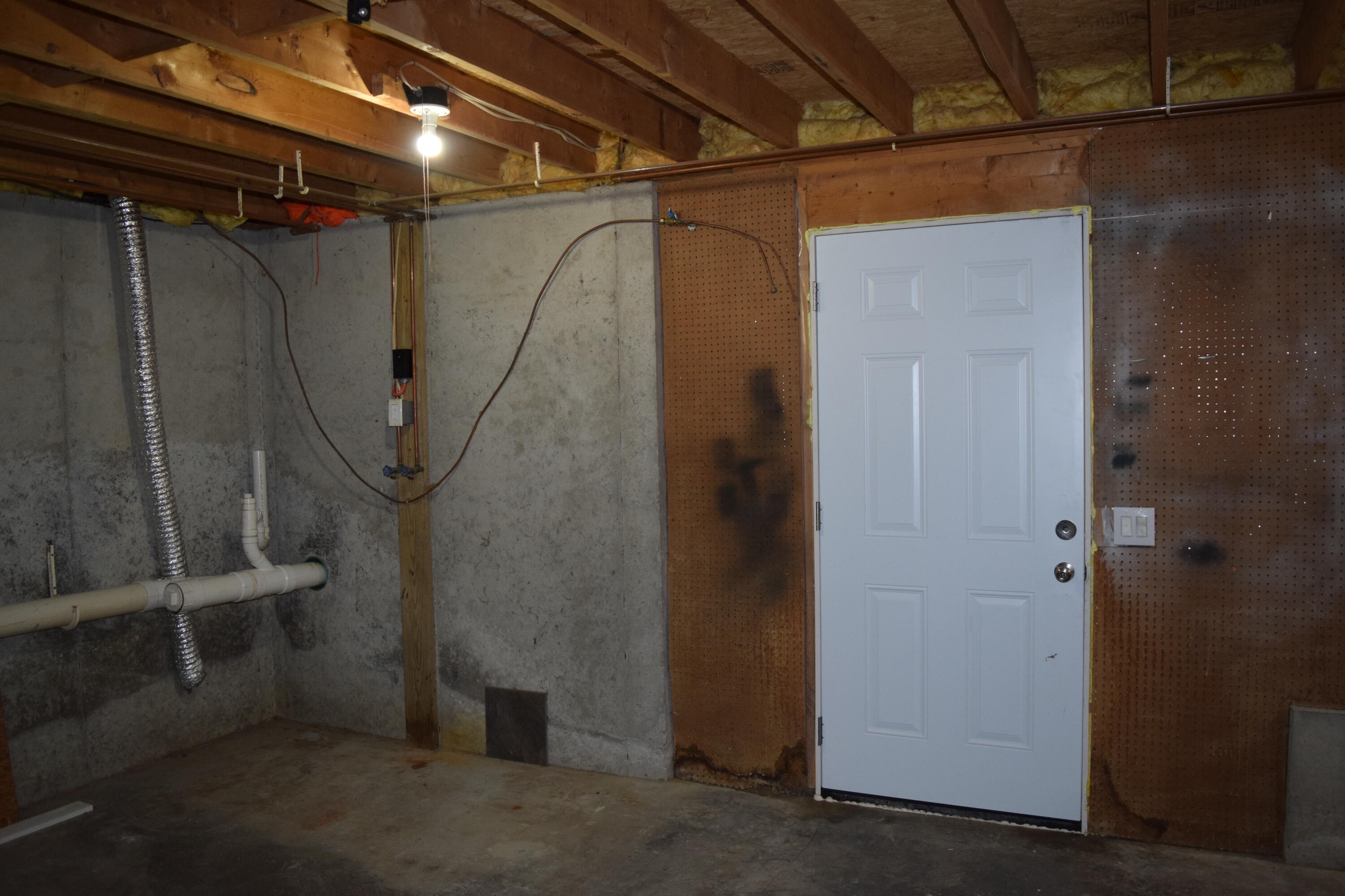 main property photo 54