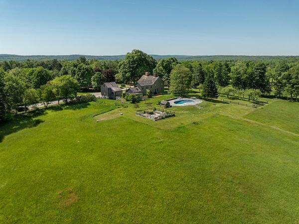 main property photo 31