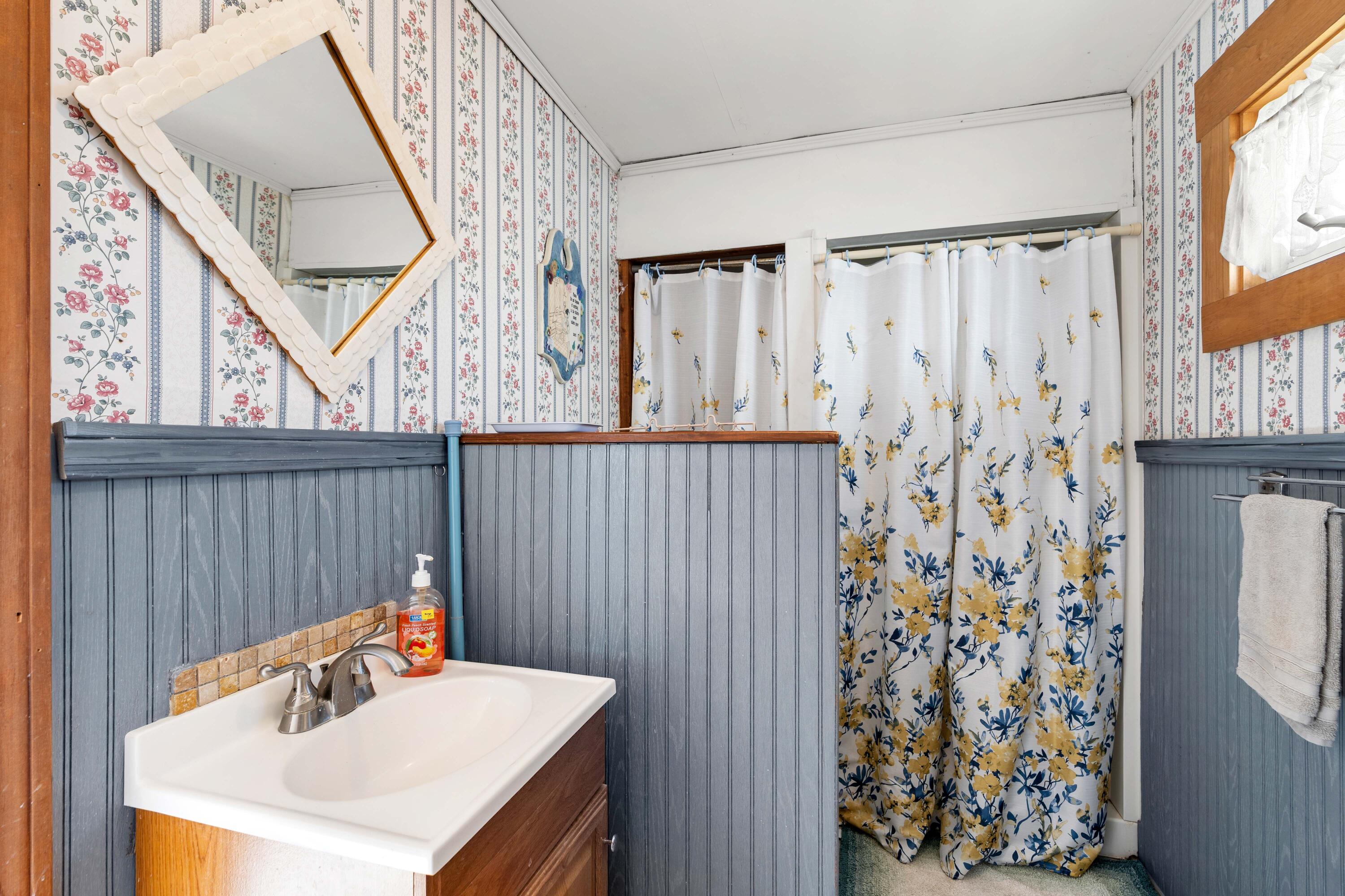 main property photo 67