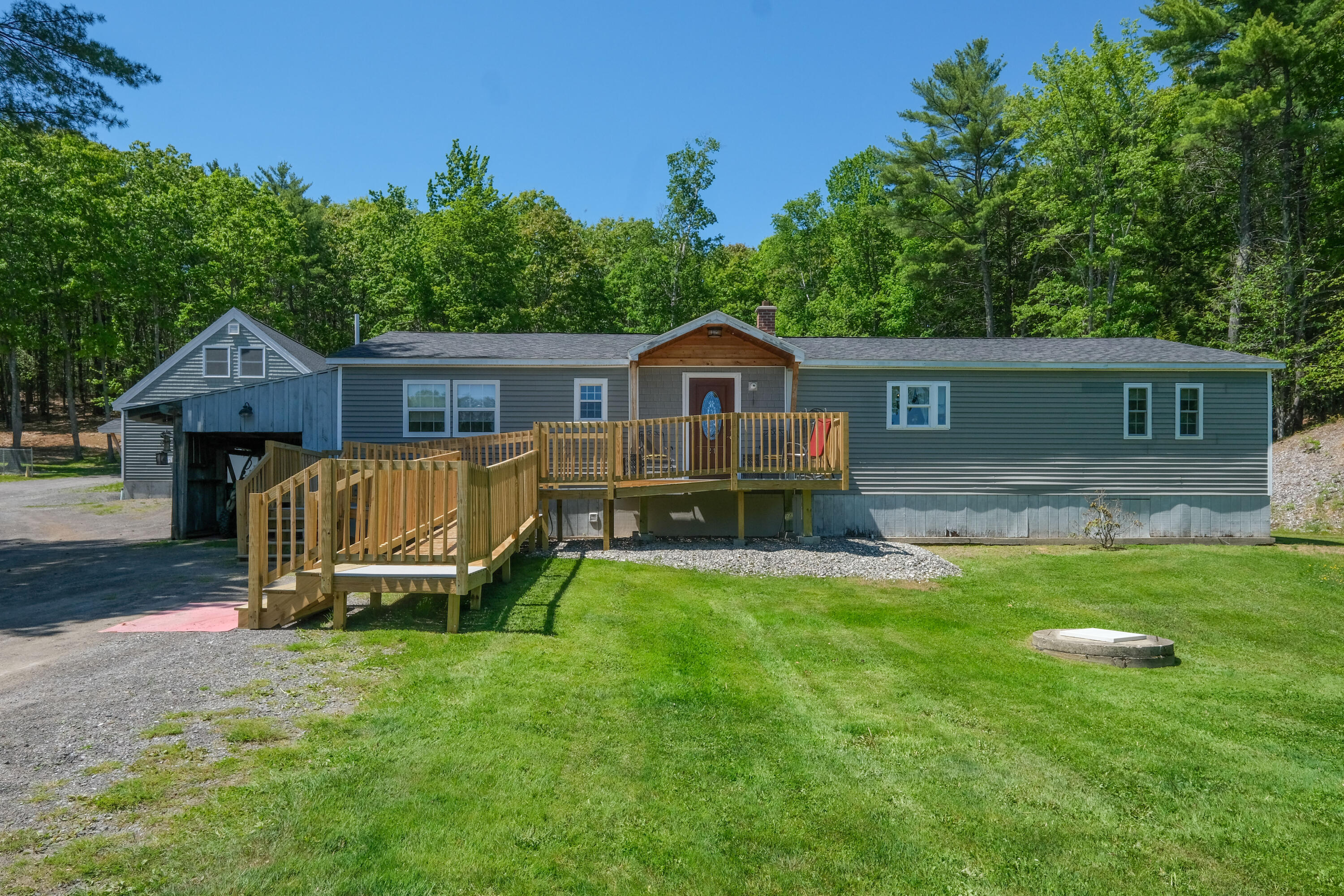 main property photo 18