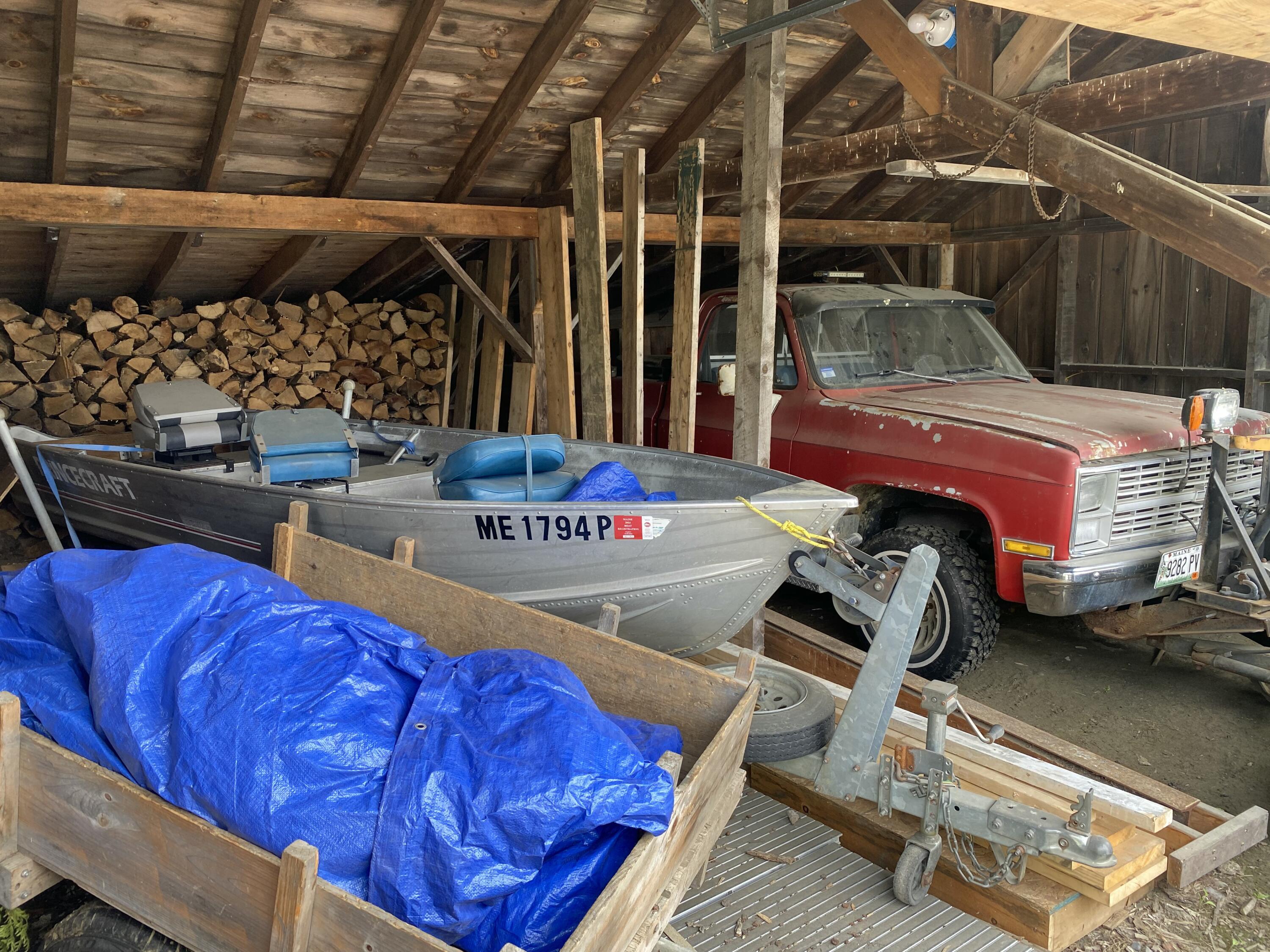 main property photo 36