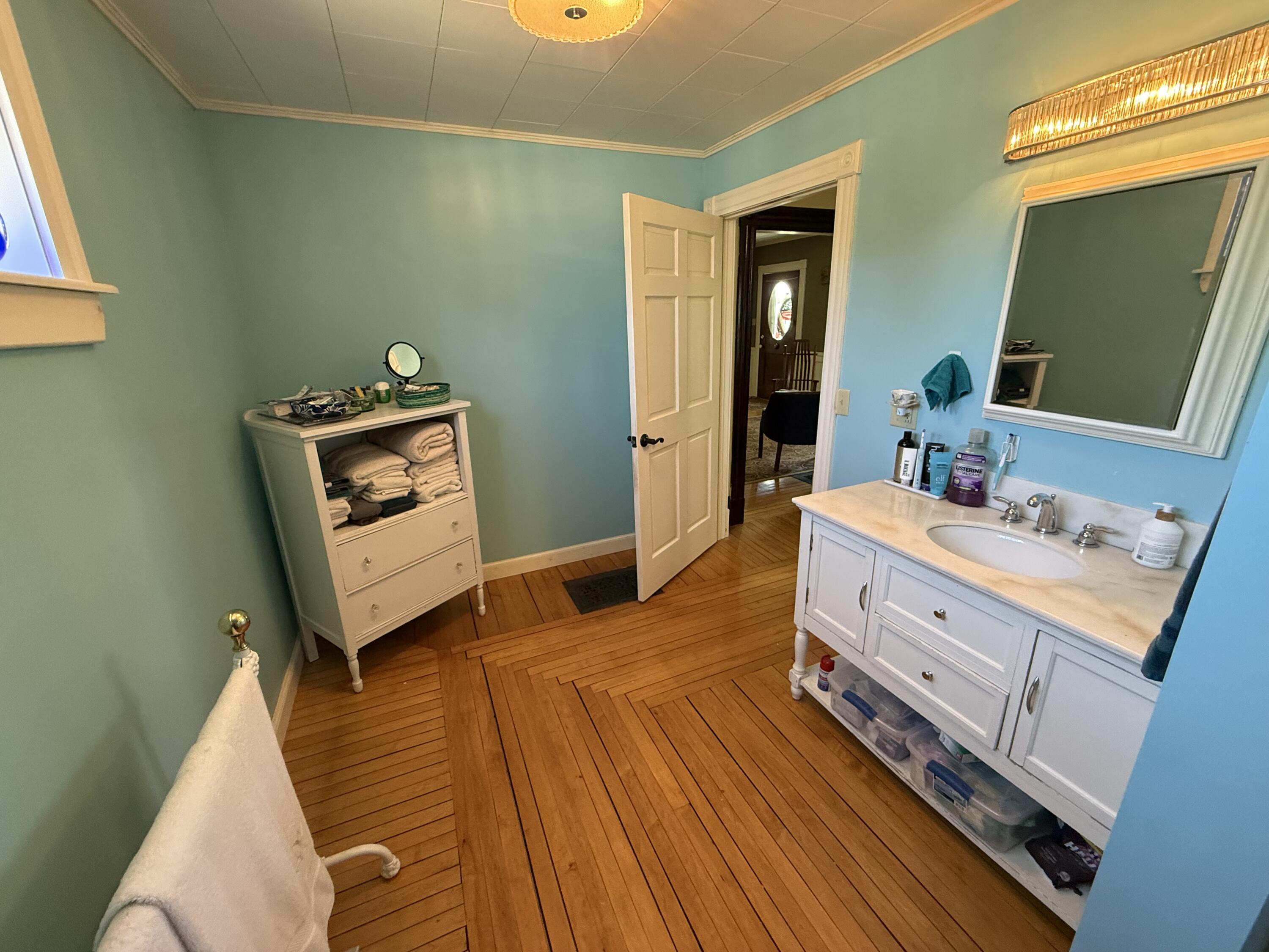 main property photo 28