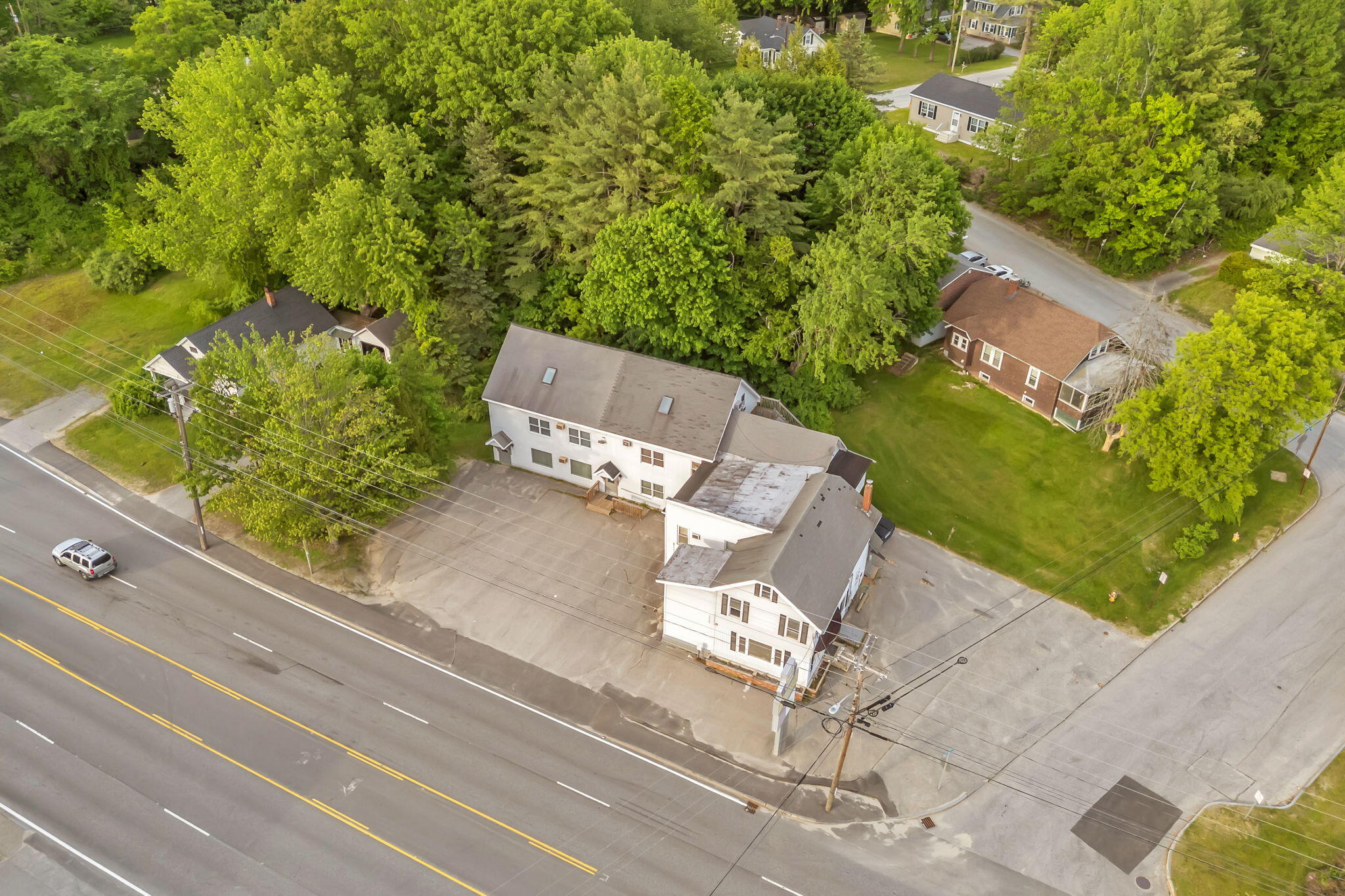 main property photo 16