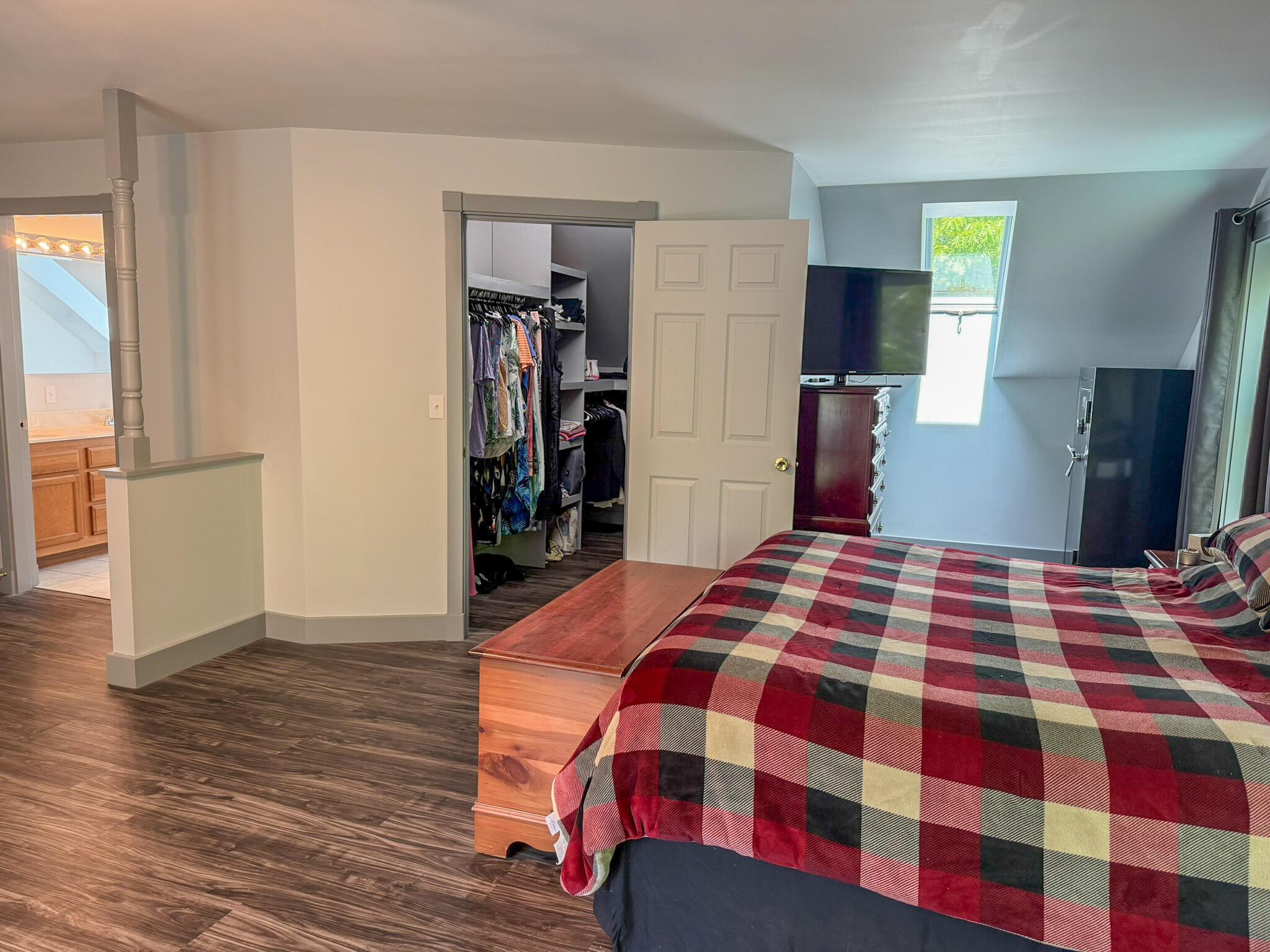 main property photo 20