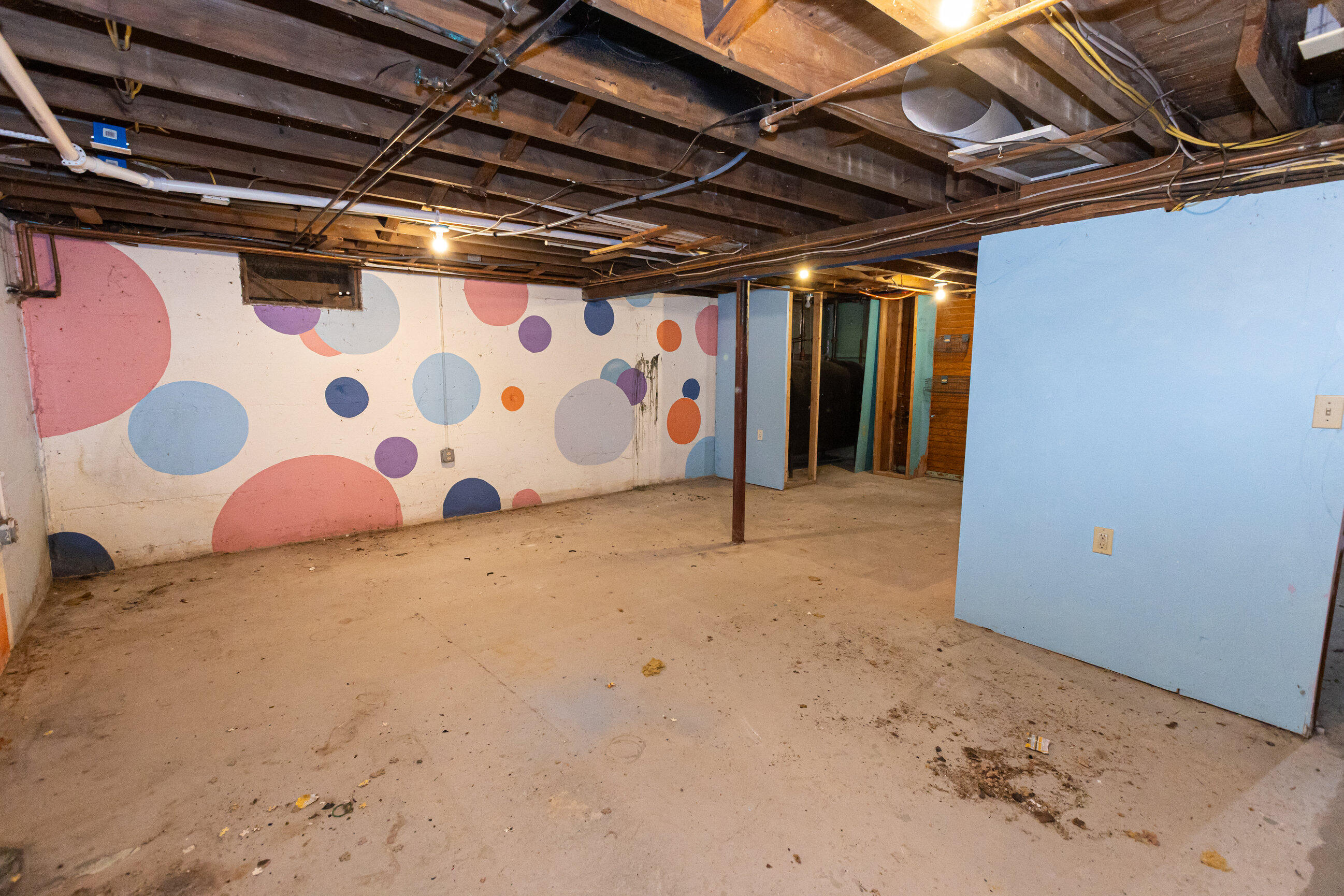 main property photo 59
