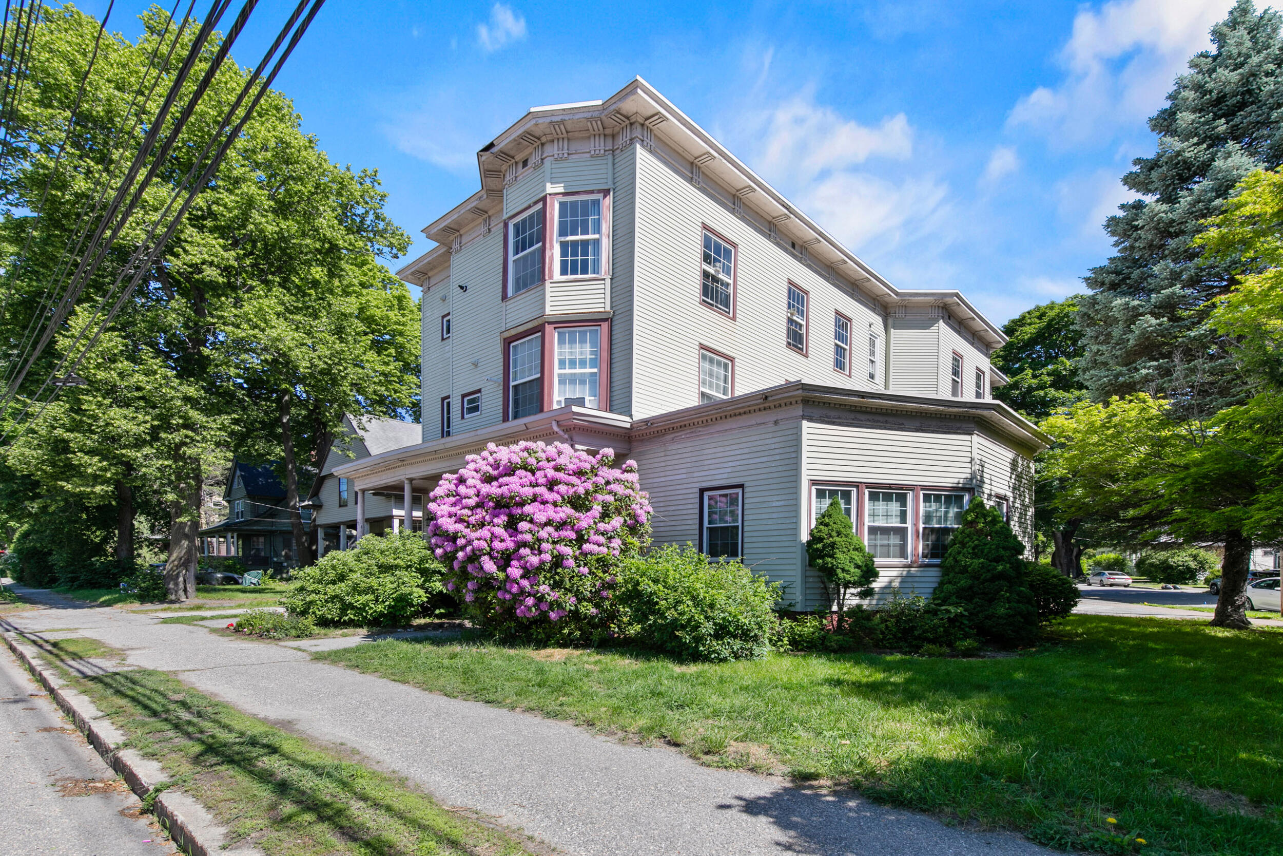 main property photo 26