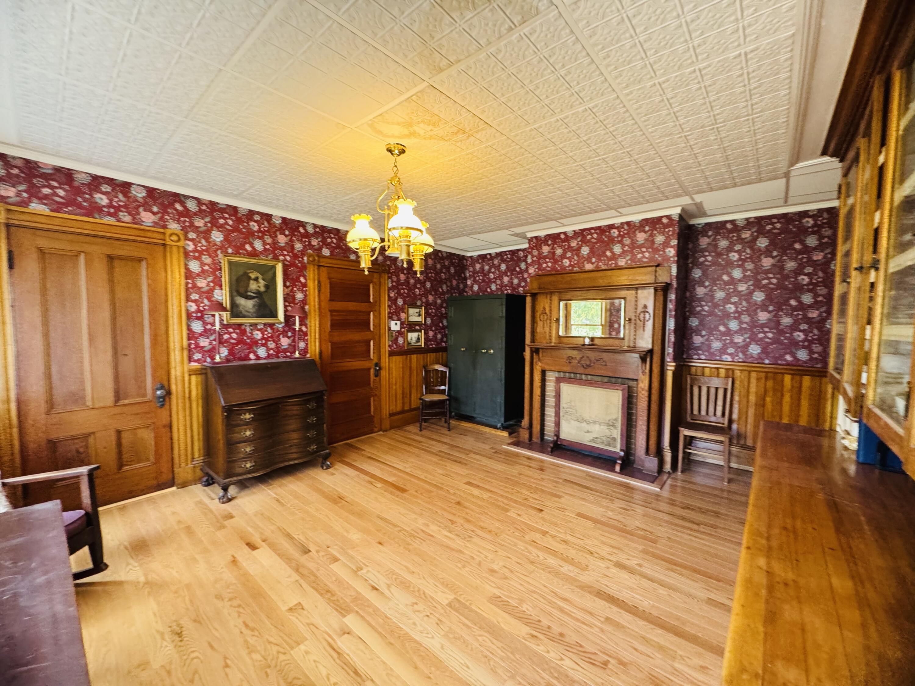 main property photo 41