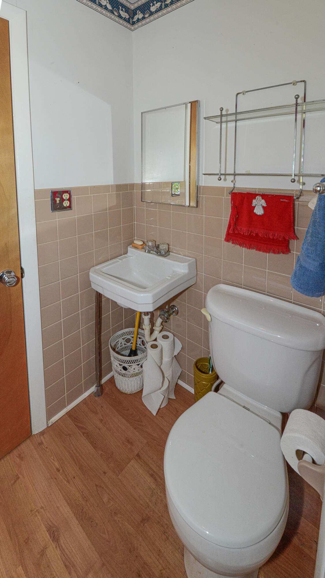 main property photo 27