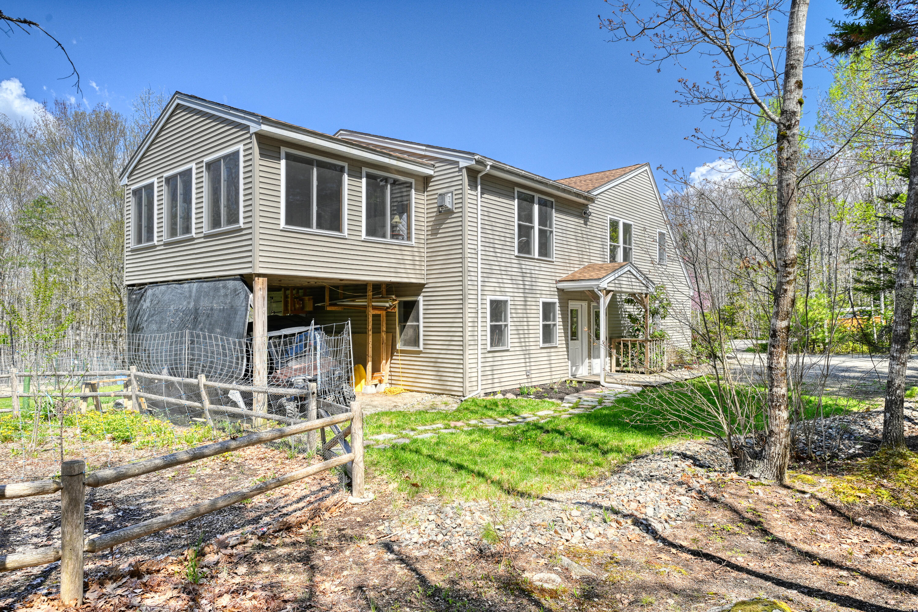 main property photo 75