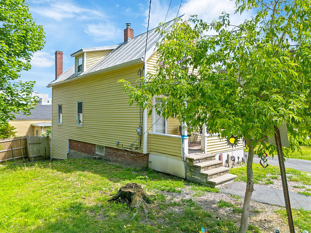 main property photo 24