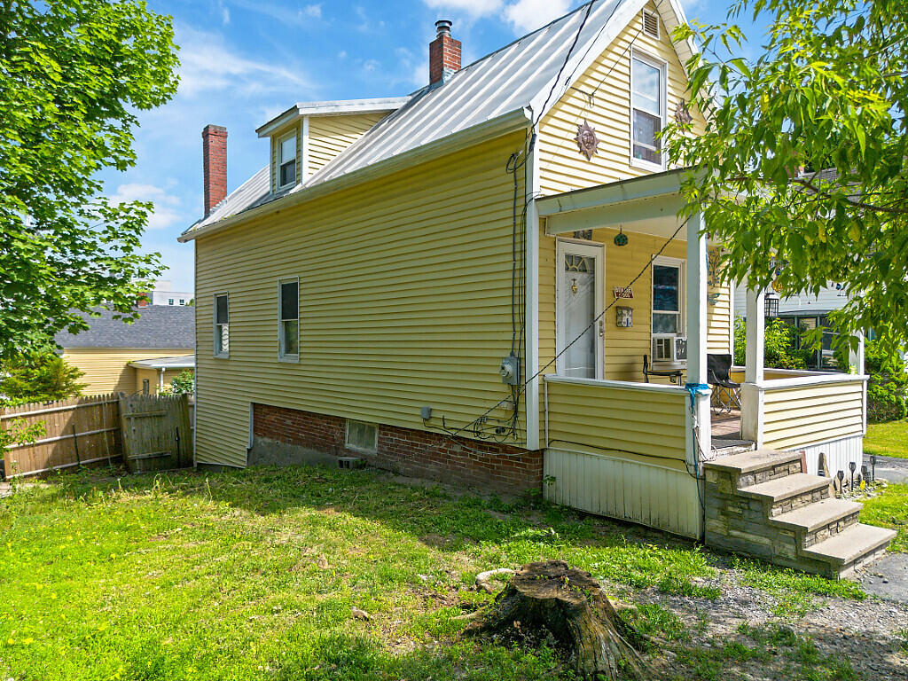 main property photo 25