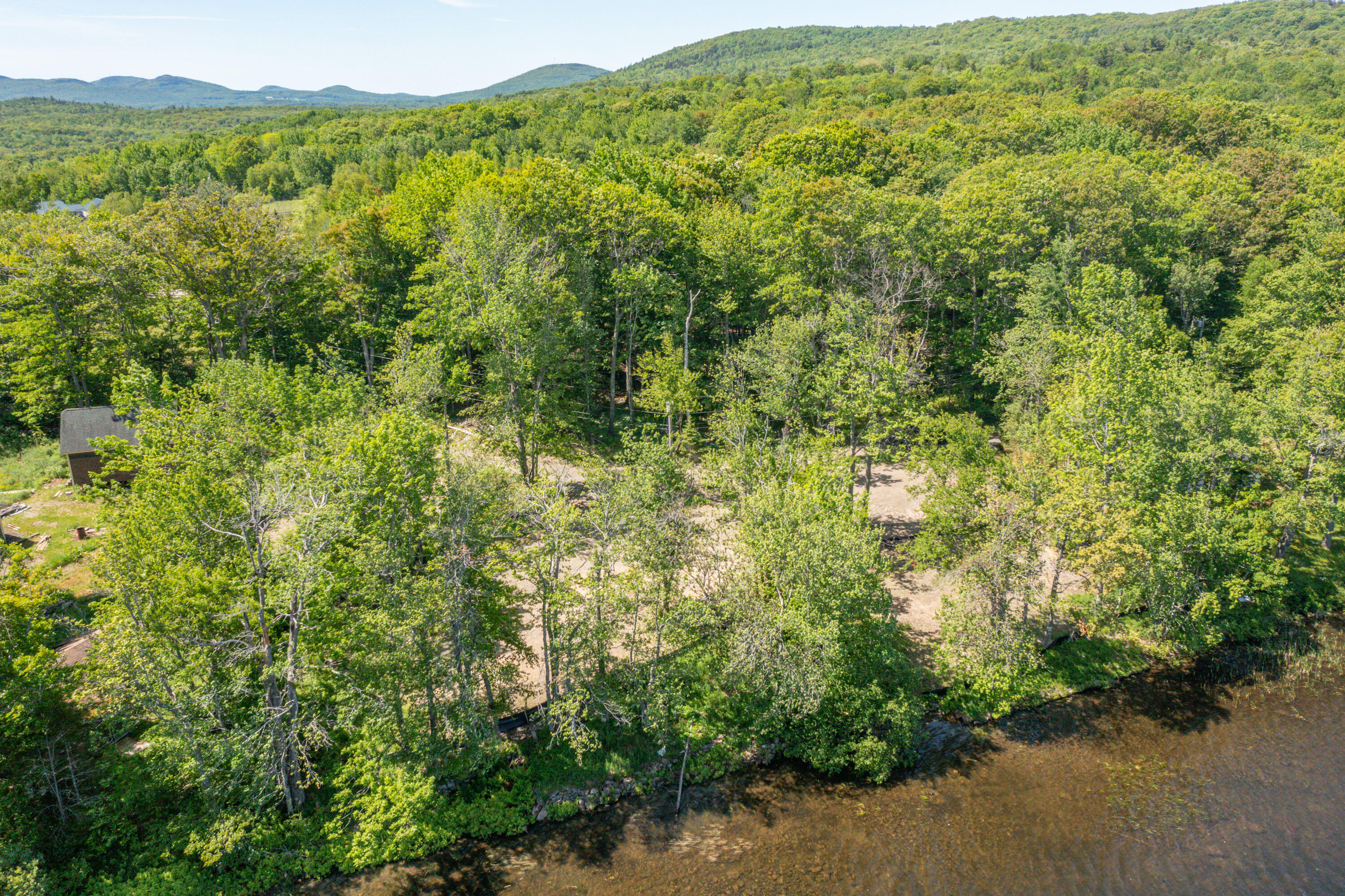 main property photo 16
