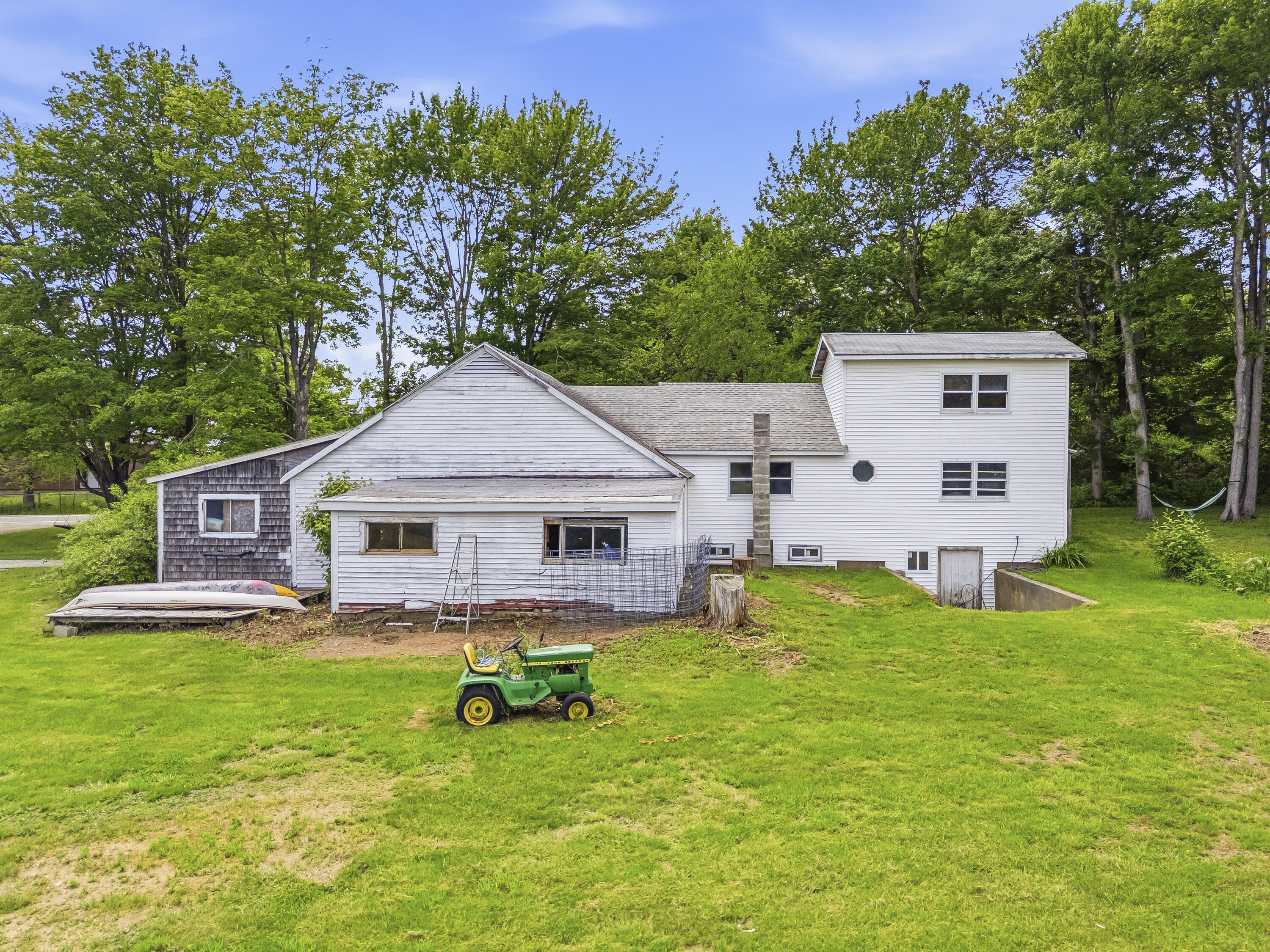main property photo 27