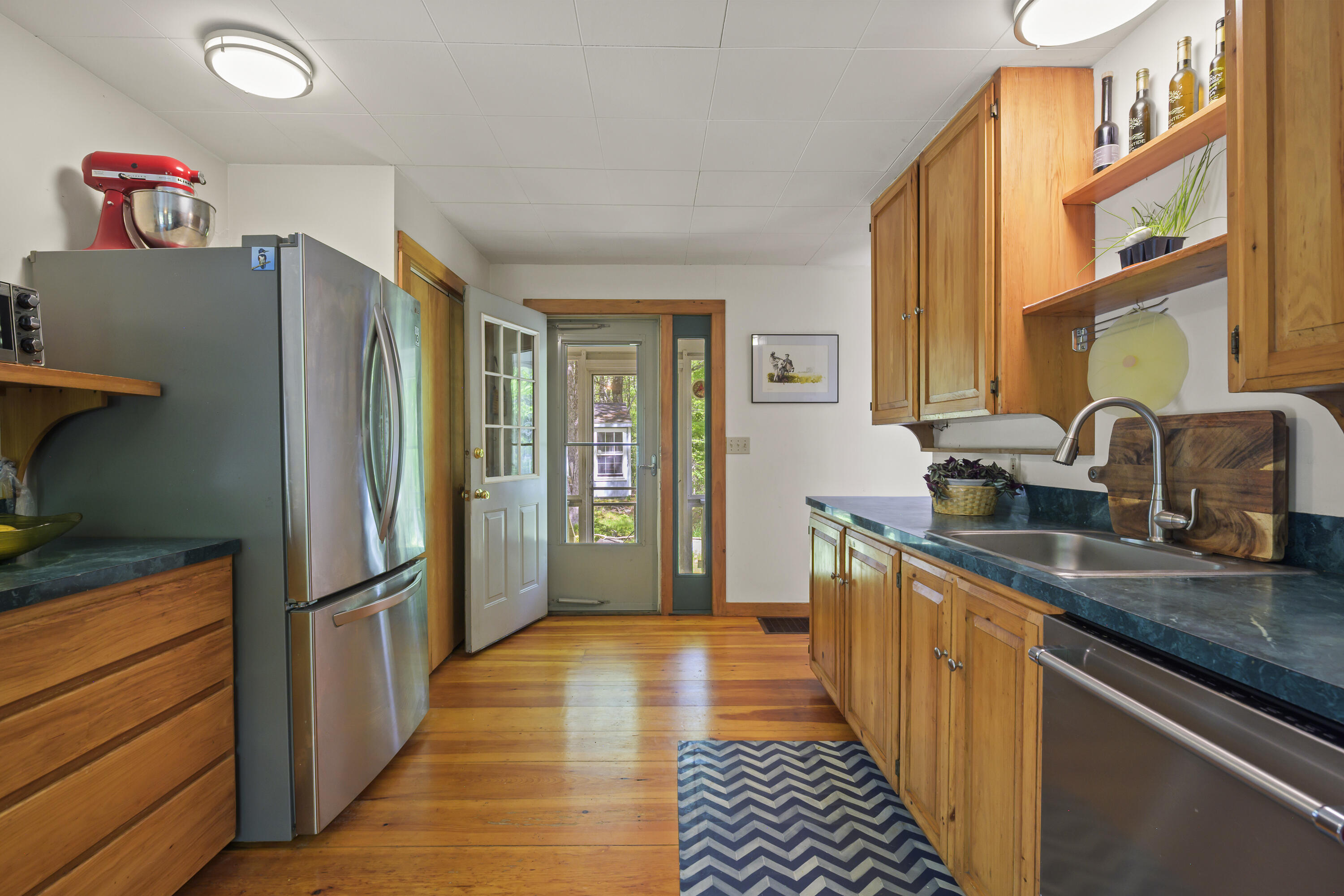 main property photo 7