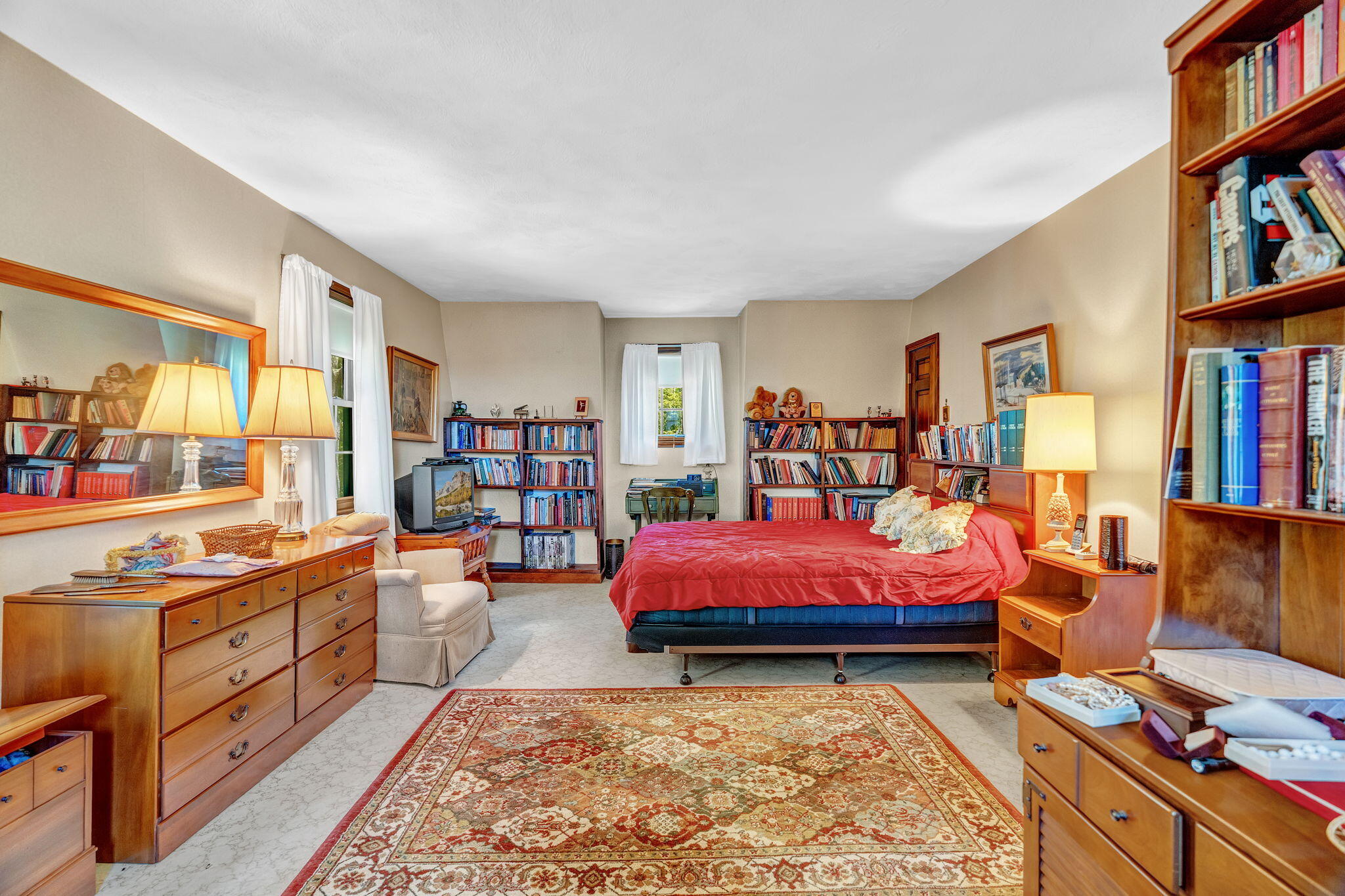 main property photo 31
