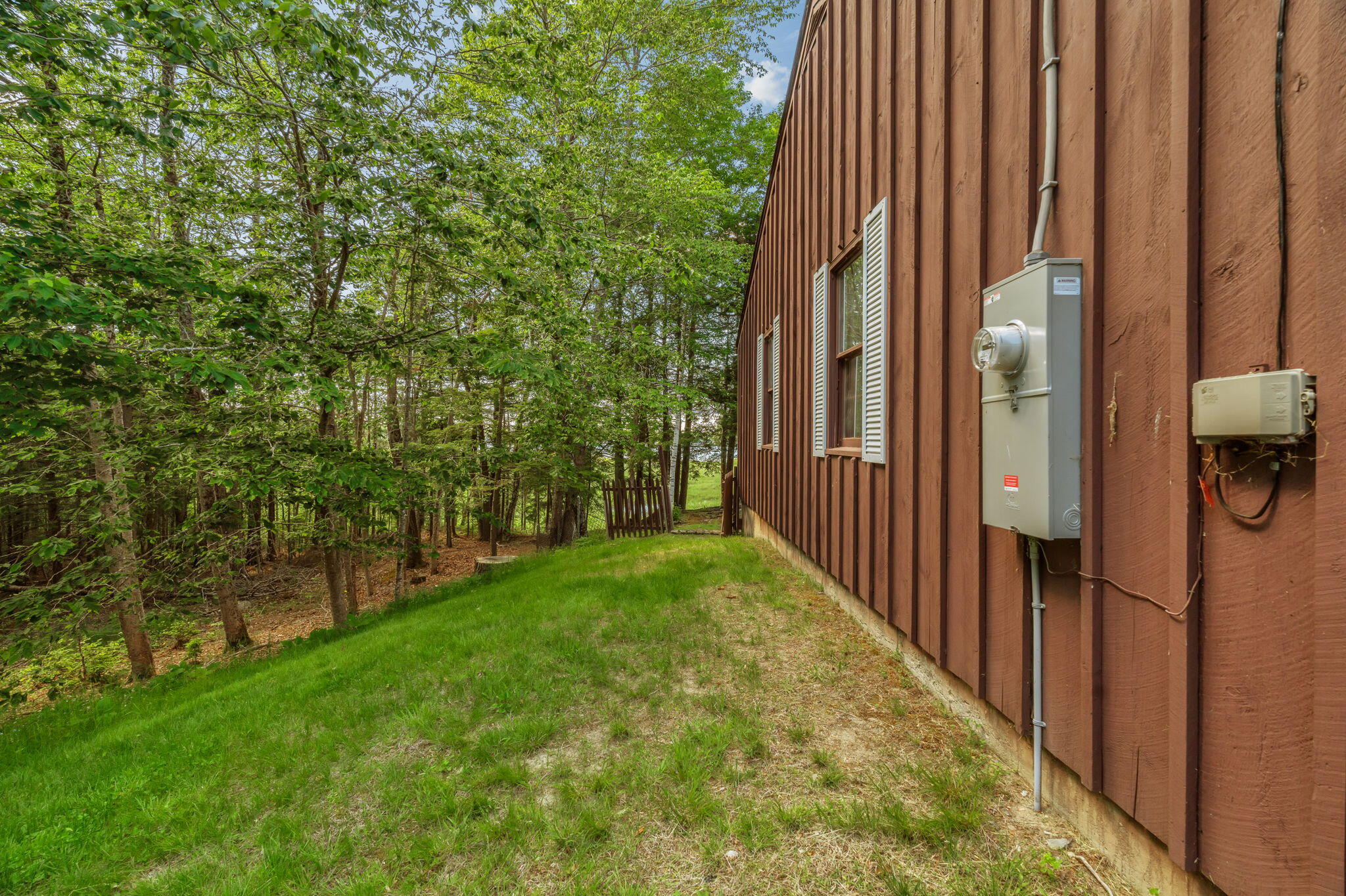 main property photo 45