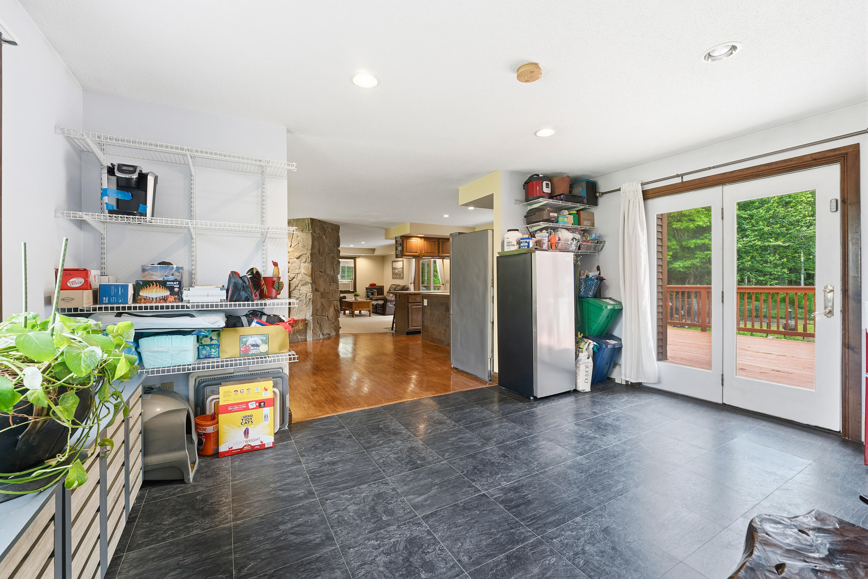 main property photo 19