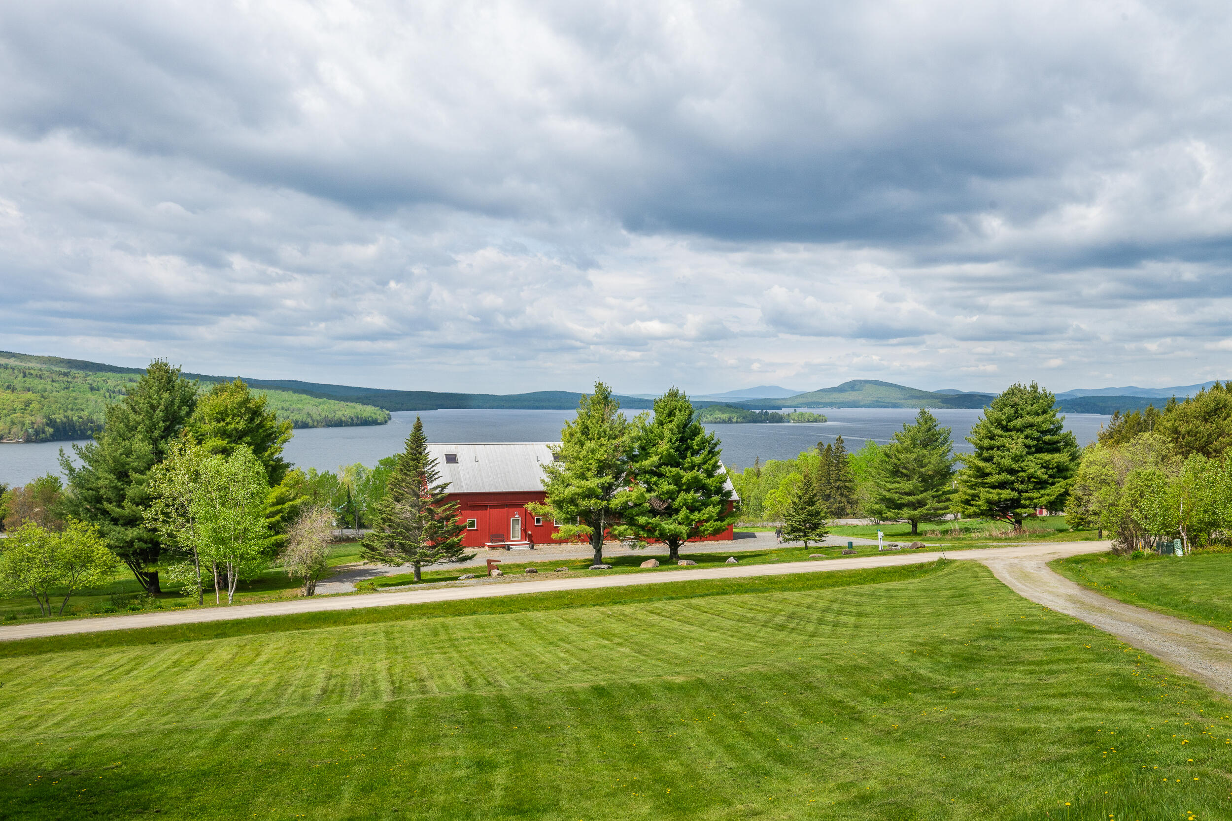 main property photo 41
