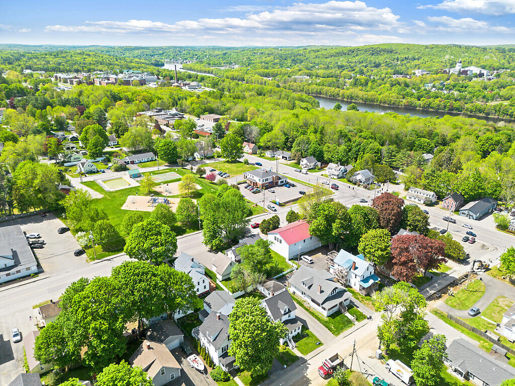 main property photo 48