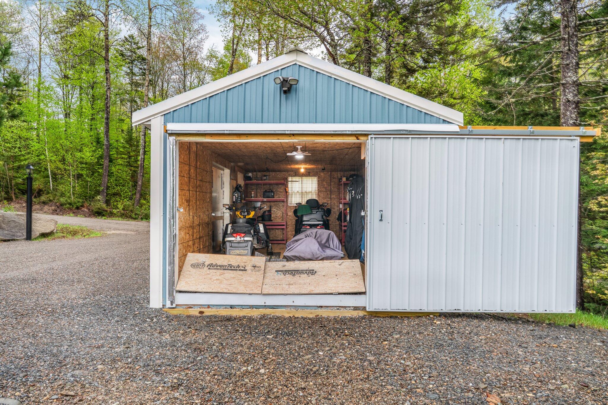 main property photo 45