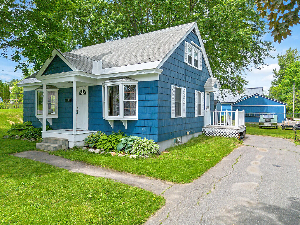 main property photo 39