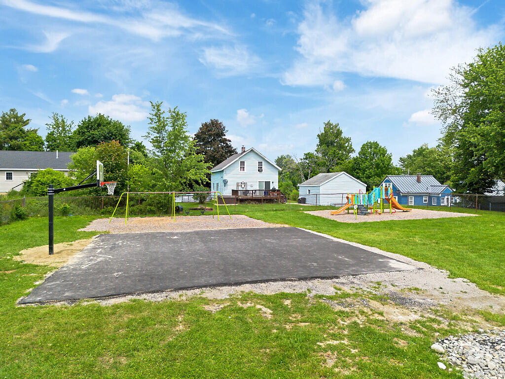 main property photo 8